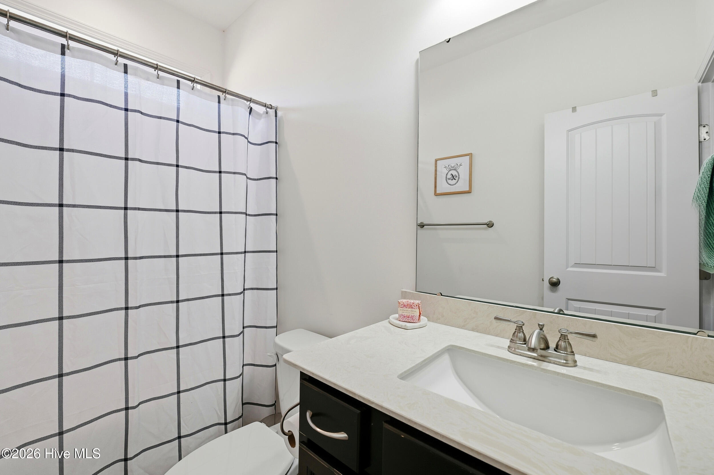 35 W Waverly Drive