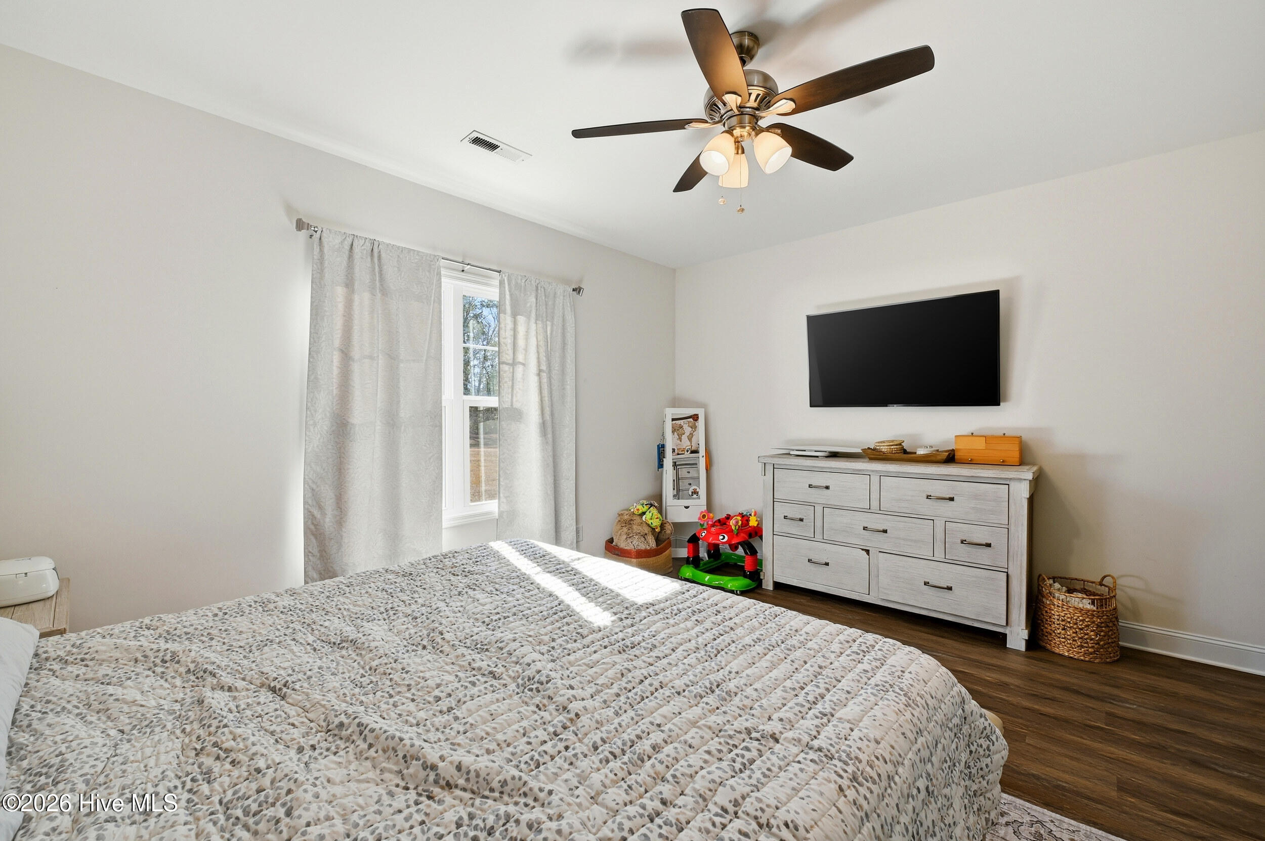 35 W Waverly Drive