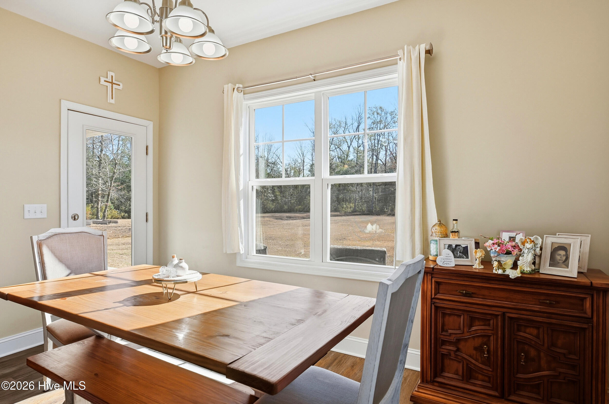 35 W Waverly Drive