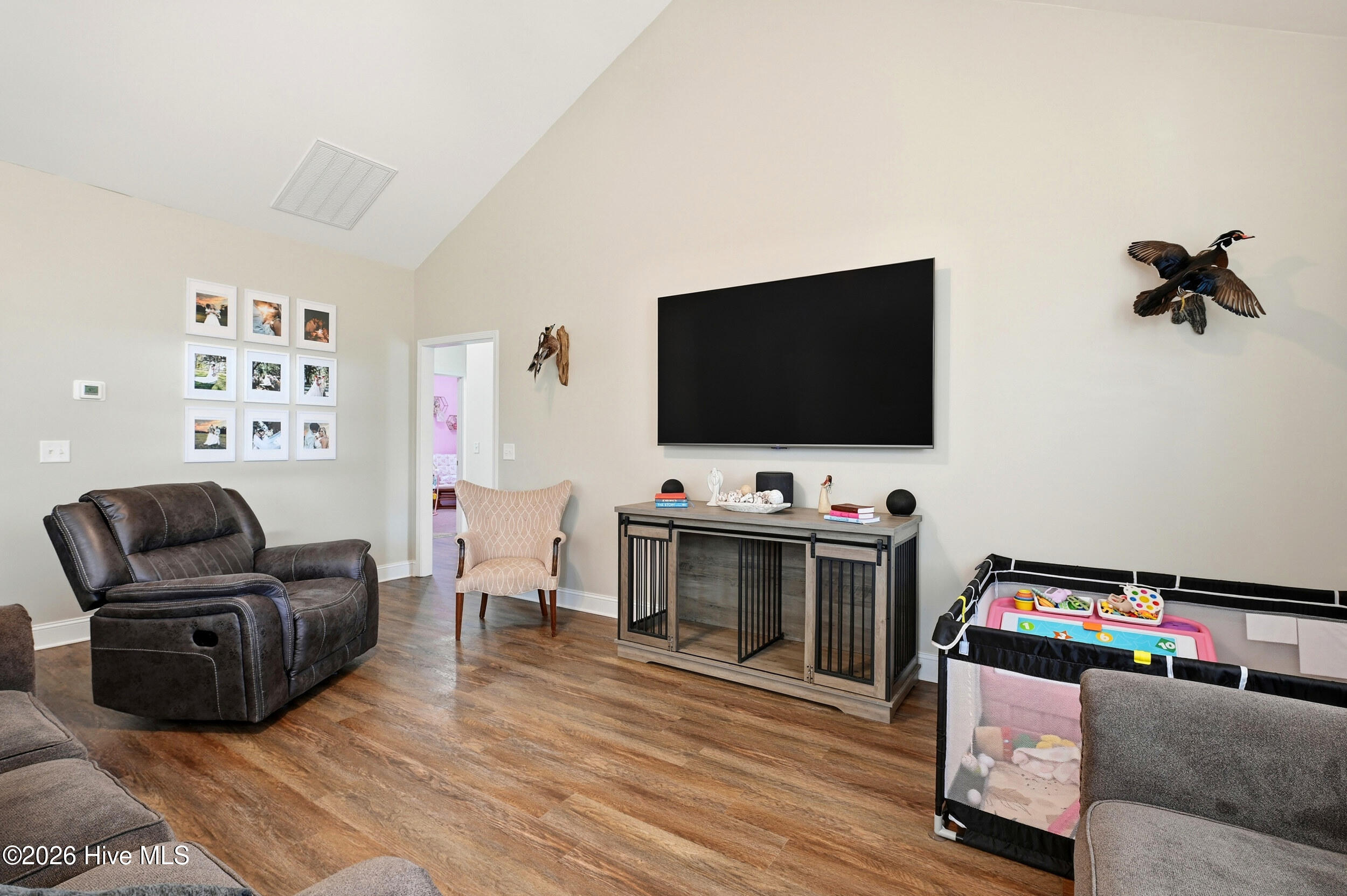 35 W Waverly Drive