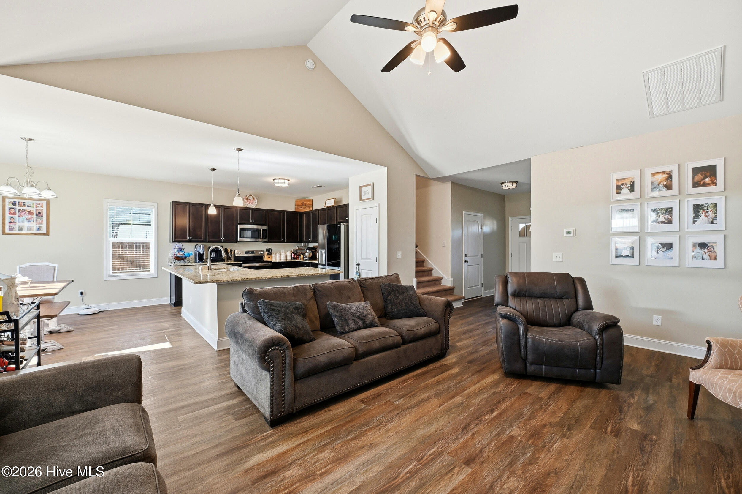 35 W Waverly Drive
