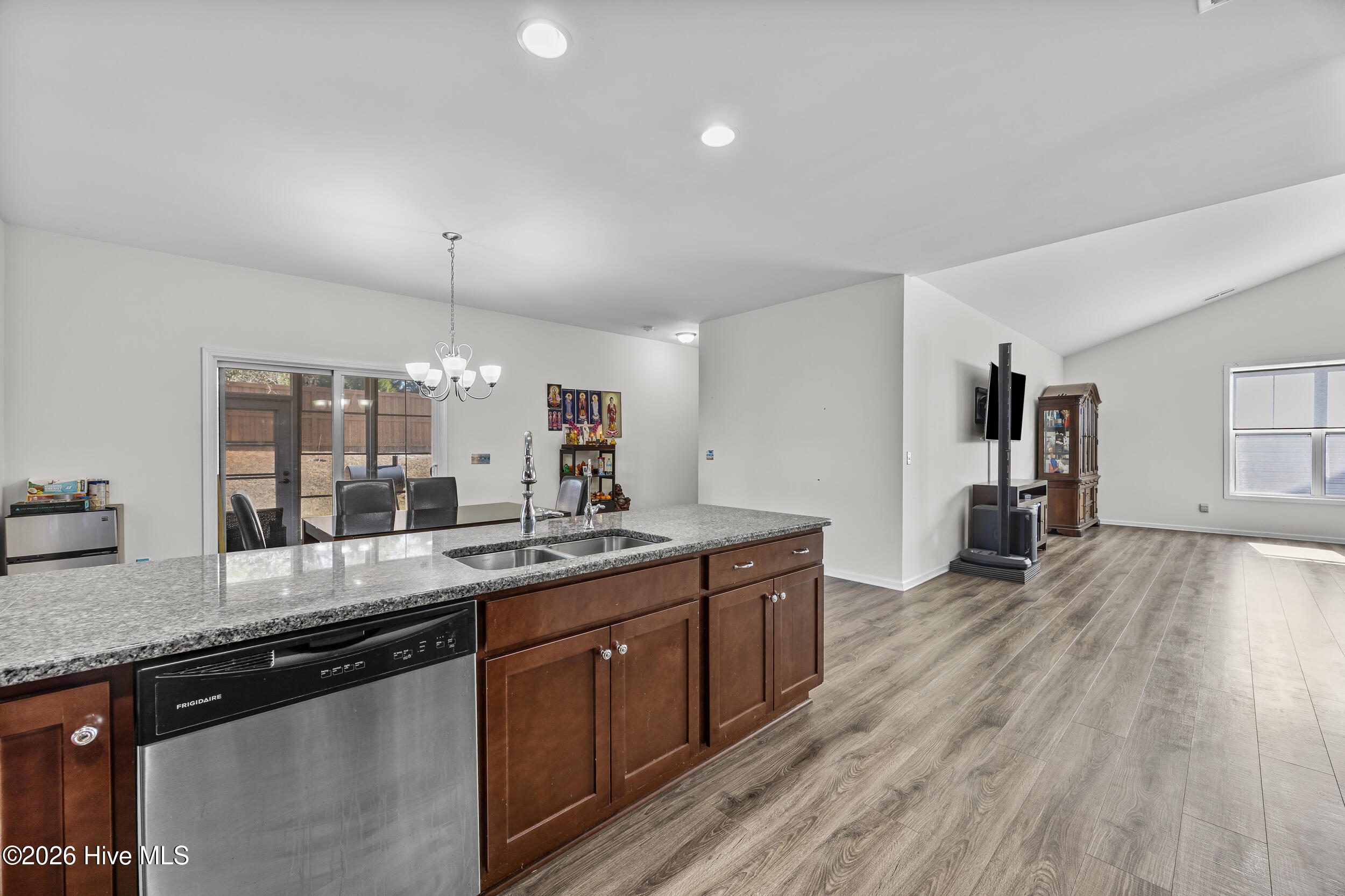 6529 Woodlee Lane