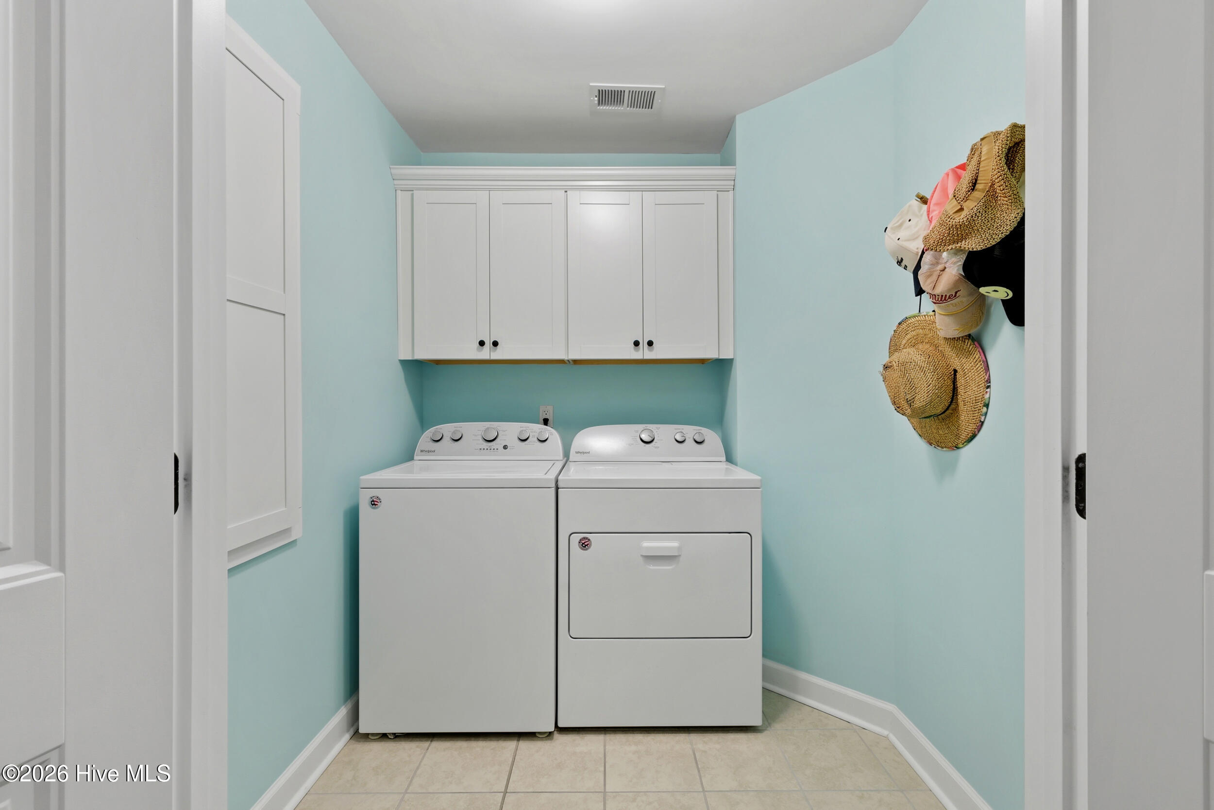 436 Island End Court