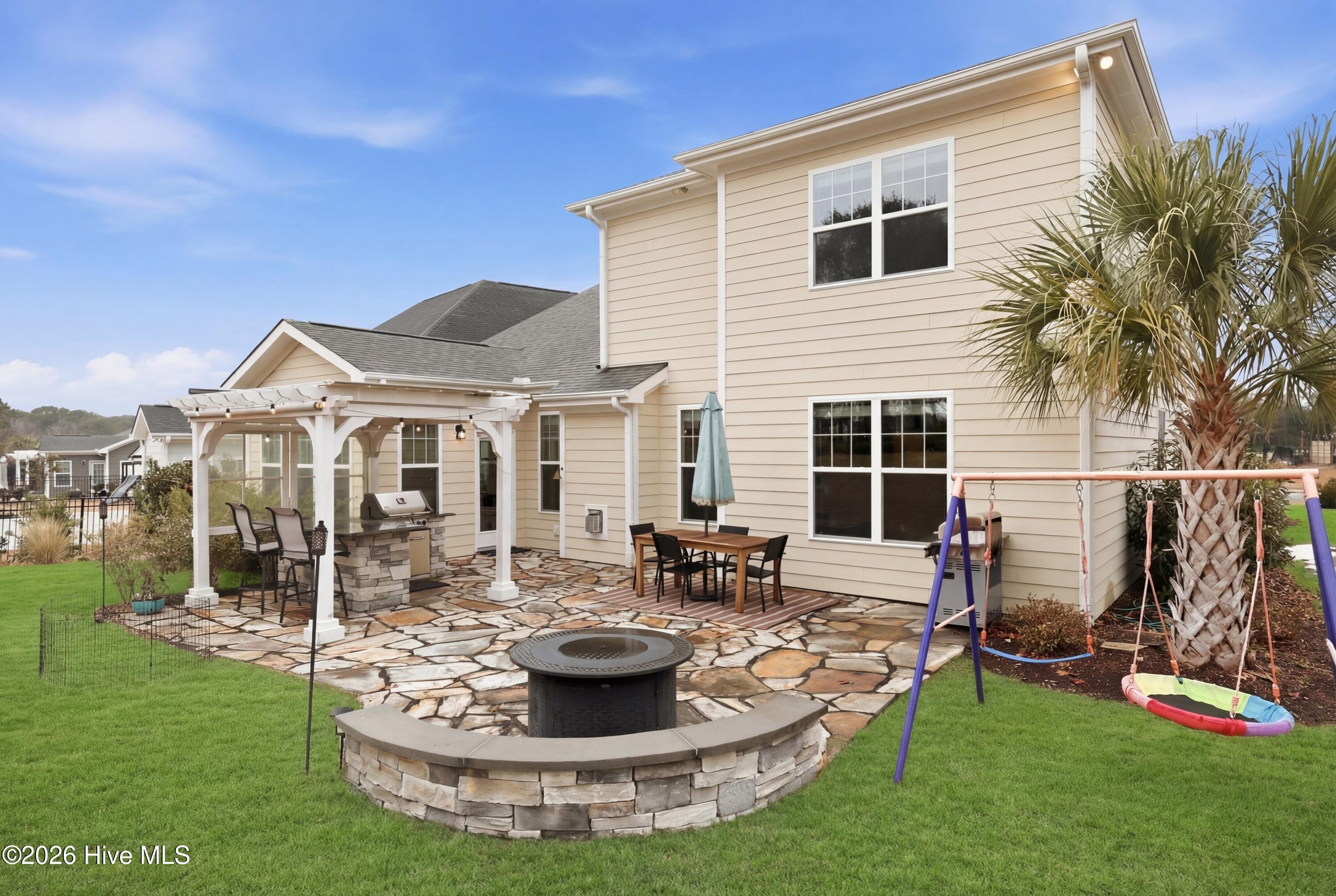 436 Island End Court