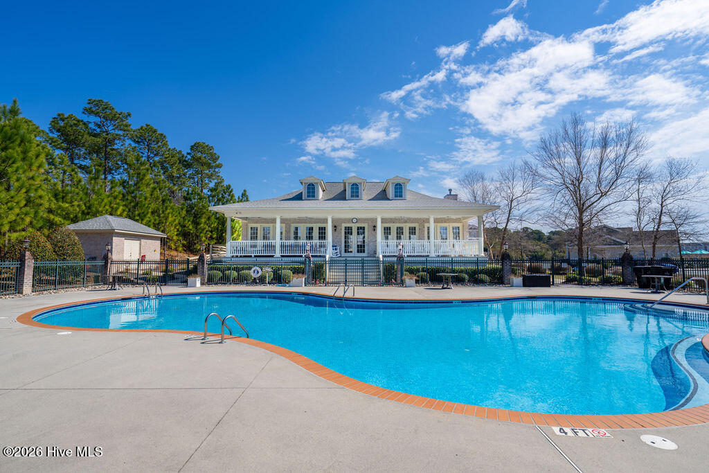 436 Island End Court