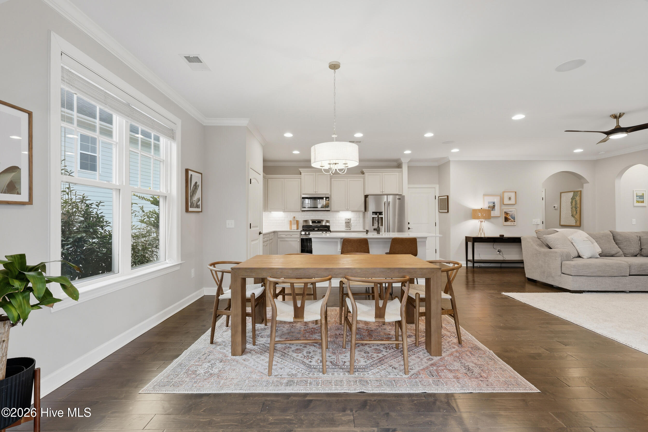 436 Island End Court