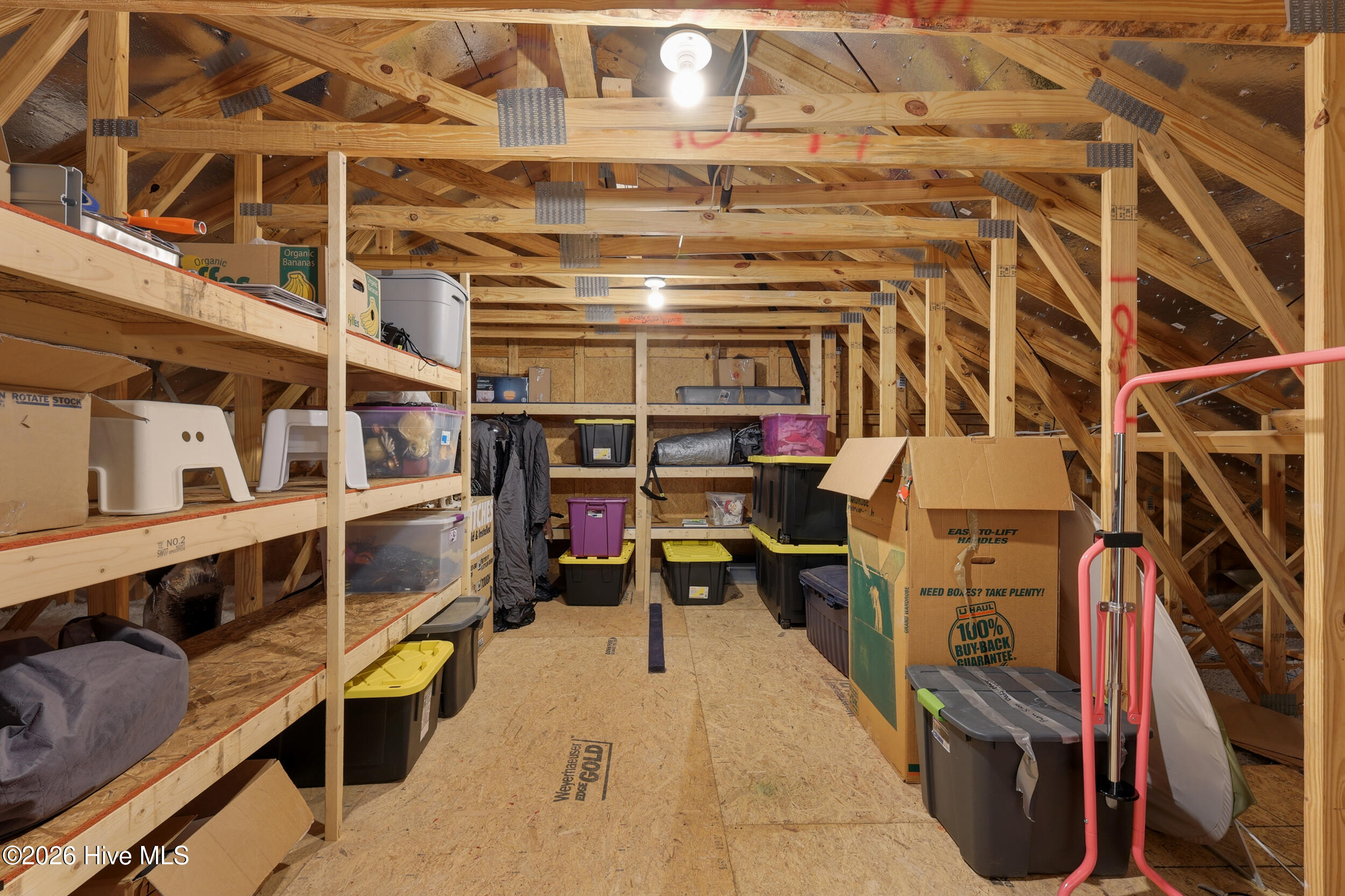 436 Island End Court