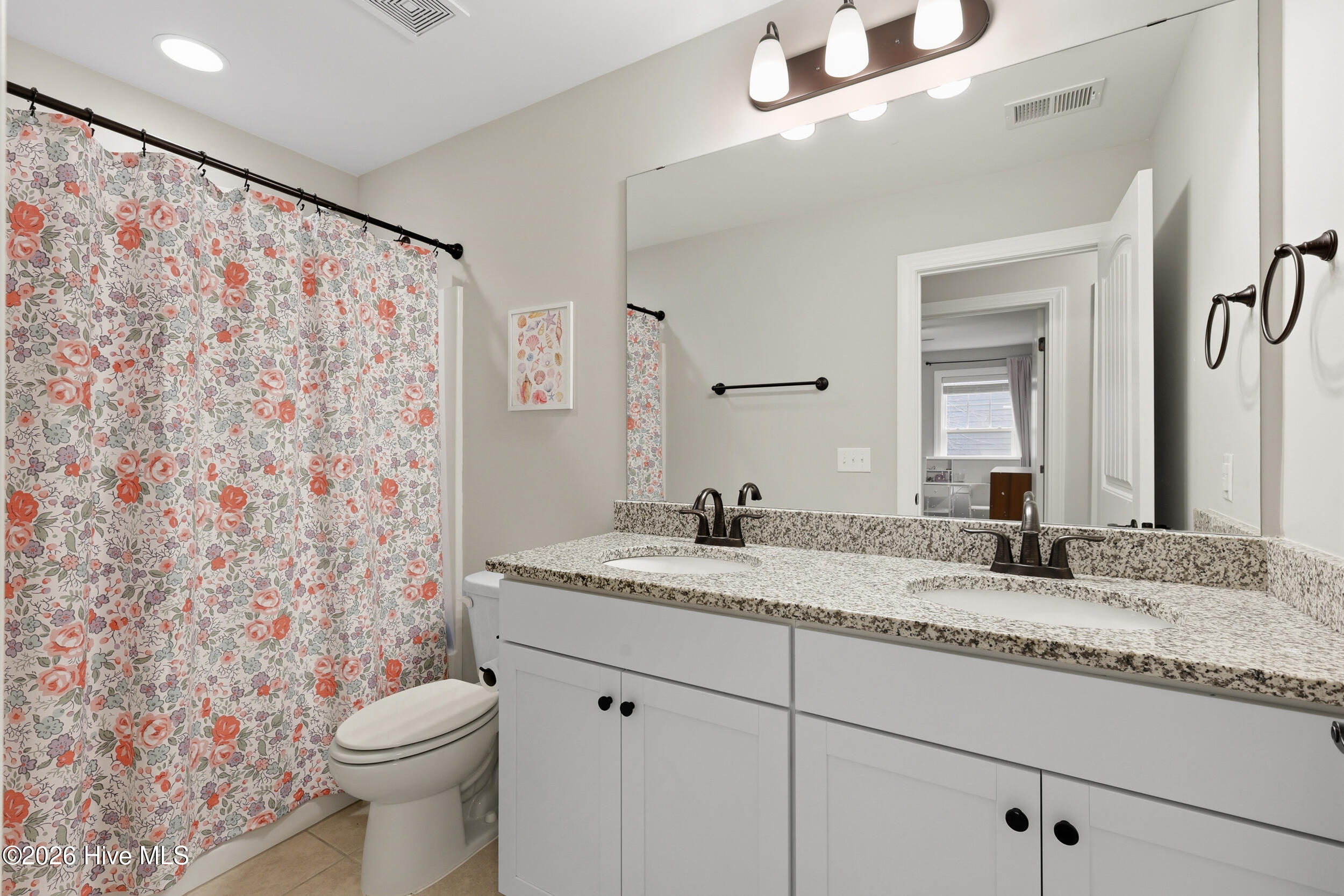 436 Island End Court