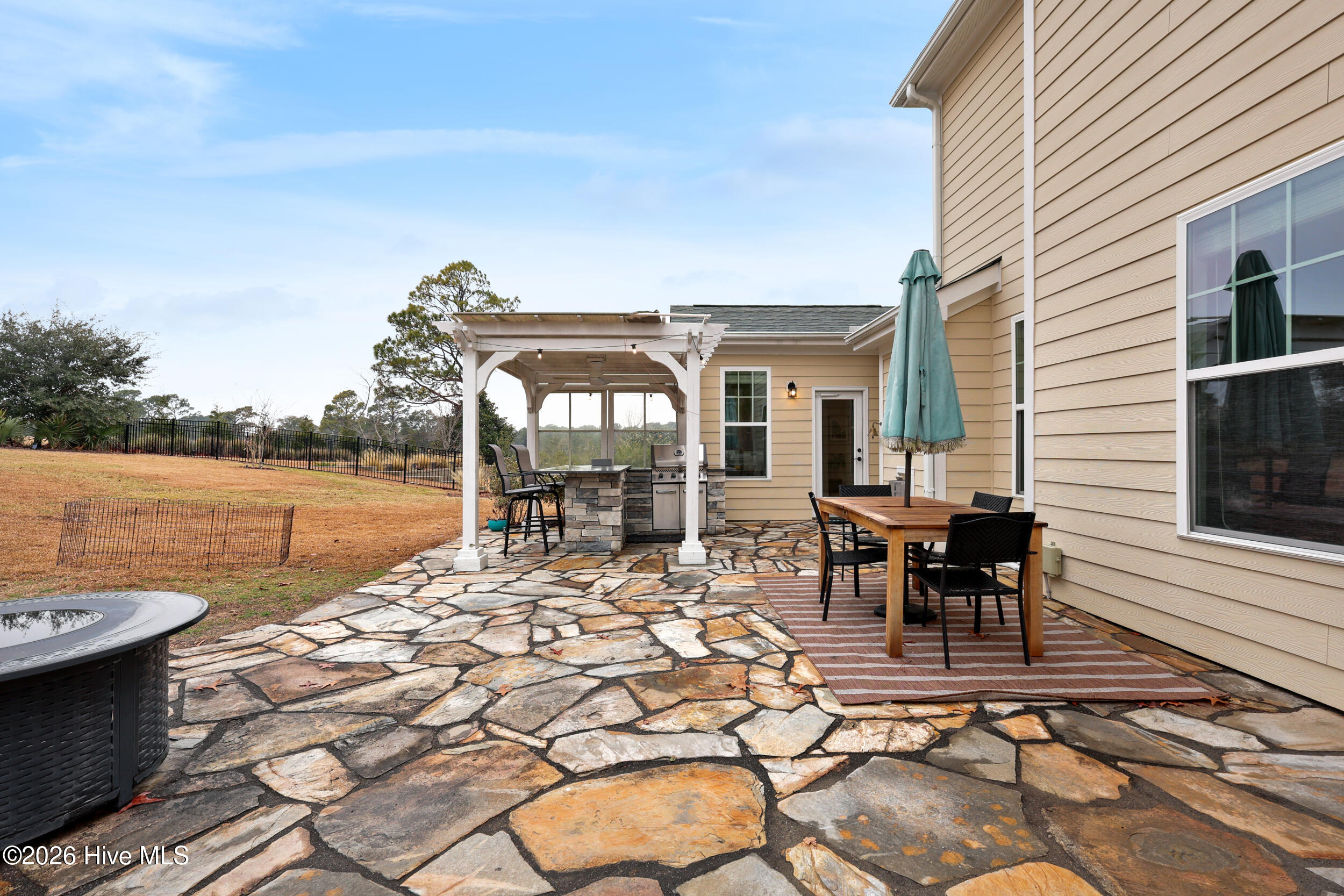 436 Island End Court