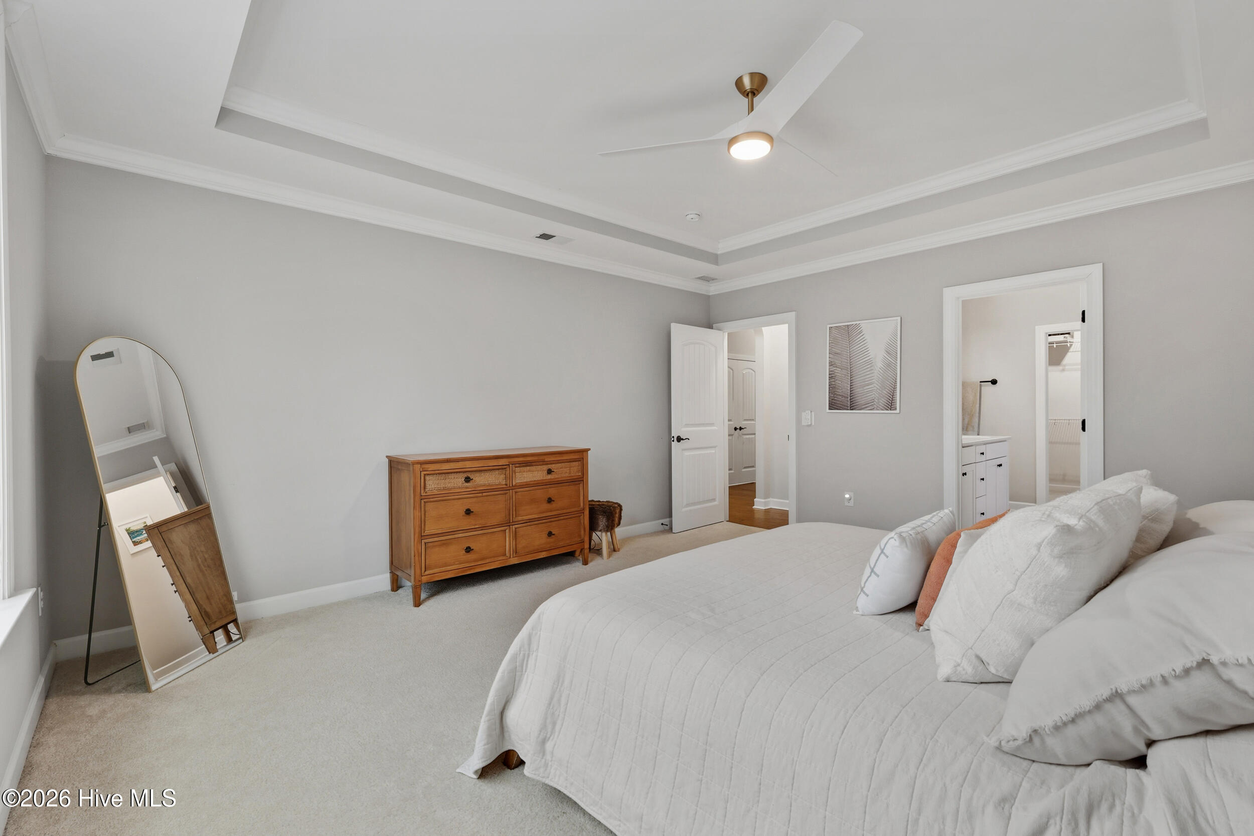 436 Island End Court