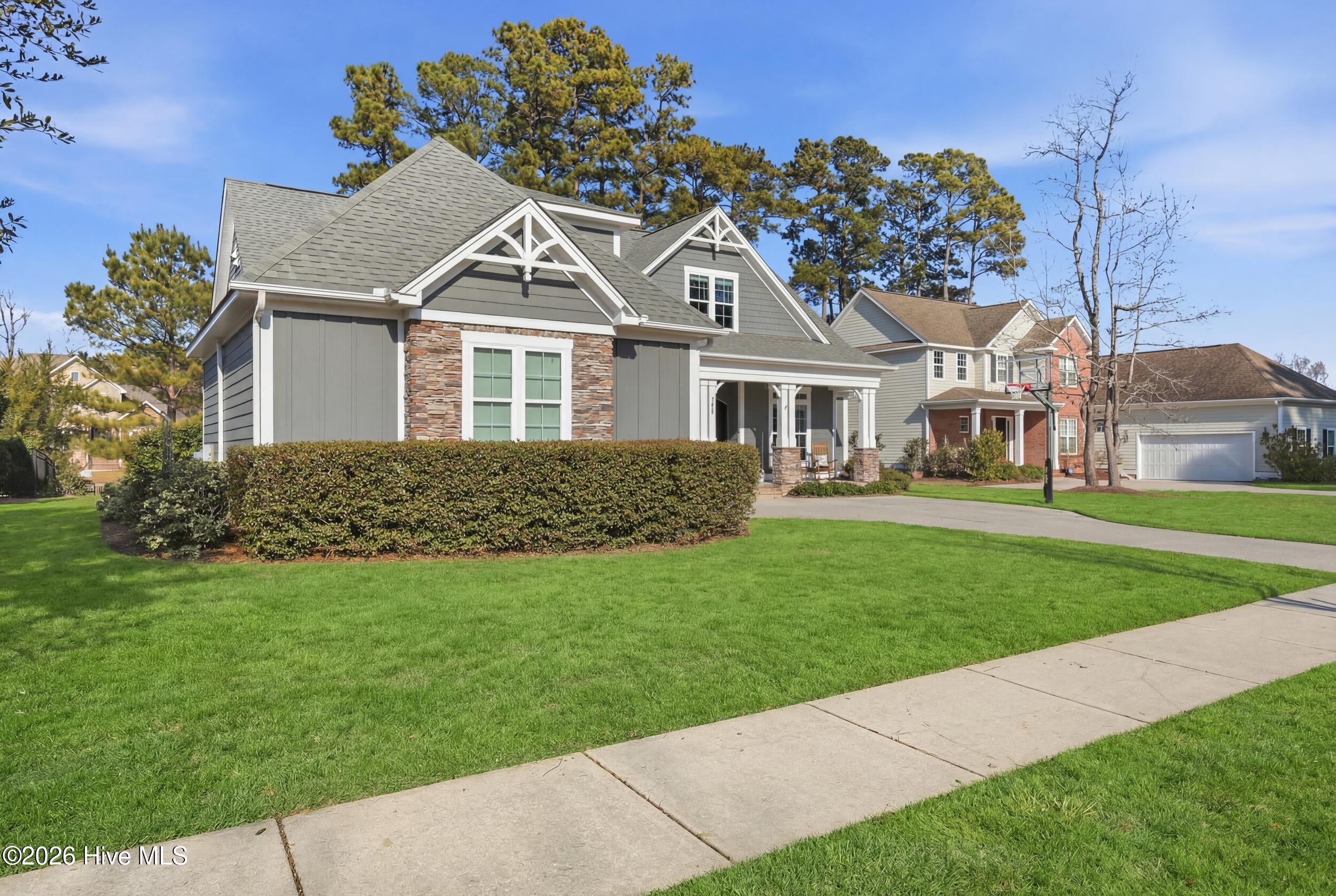 5416 Andrews Reach Loop