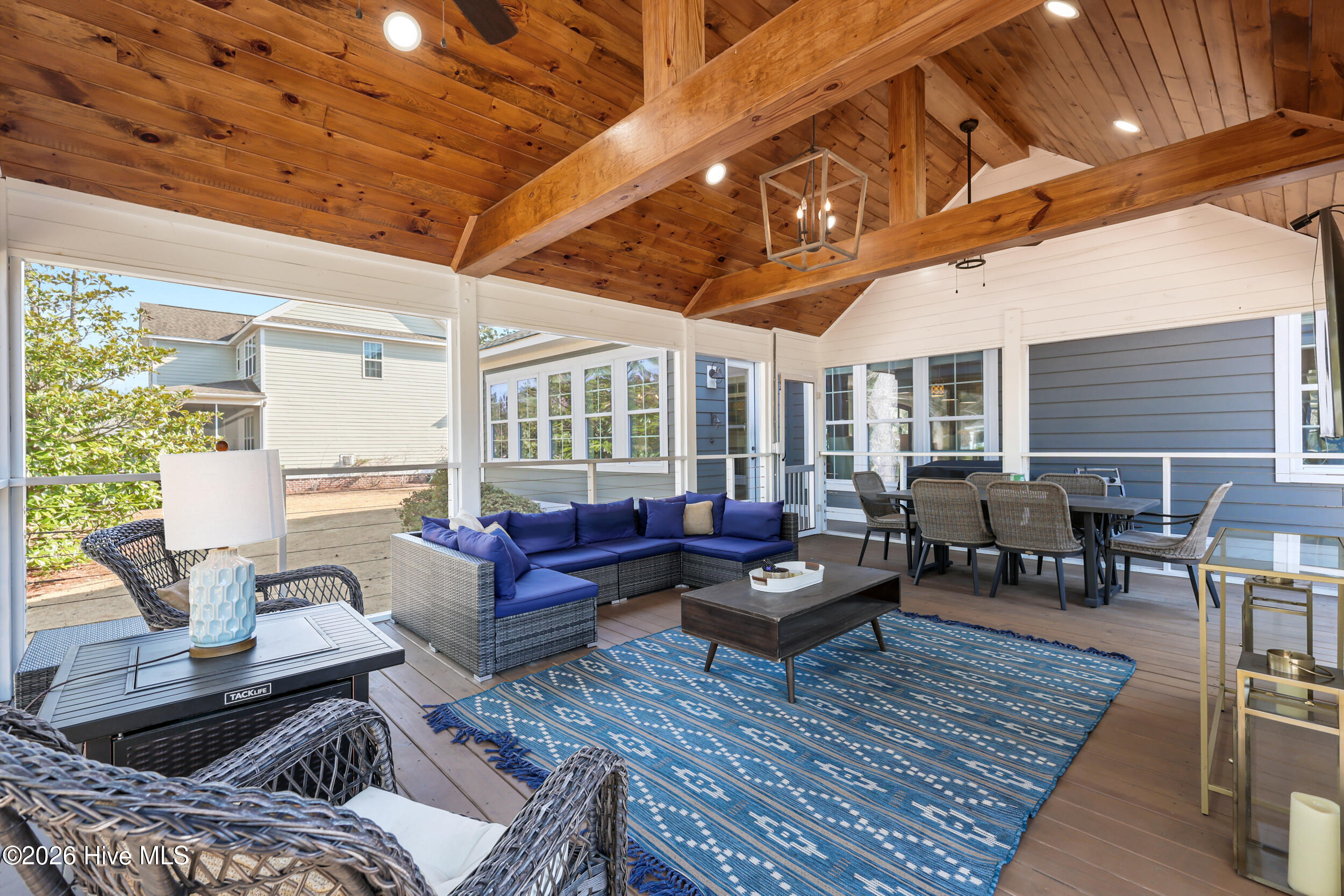 5416 Andrews Reach Loop