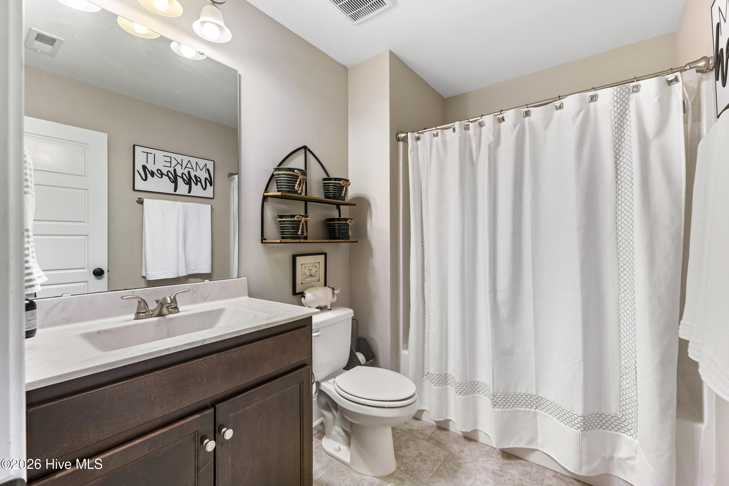 346 Hanover Lakes Drive