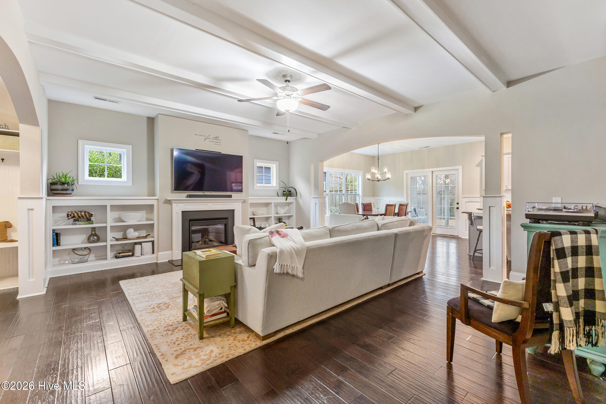 346 Hanover Lakes Drive