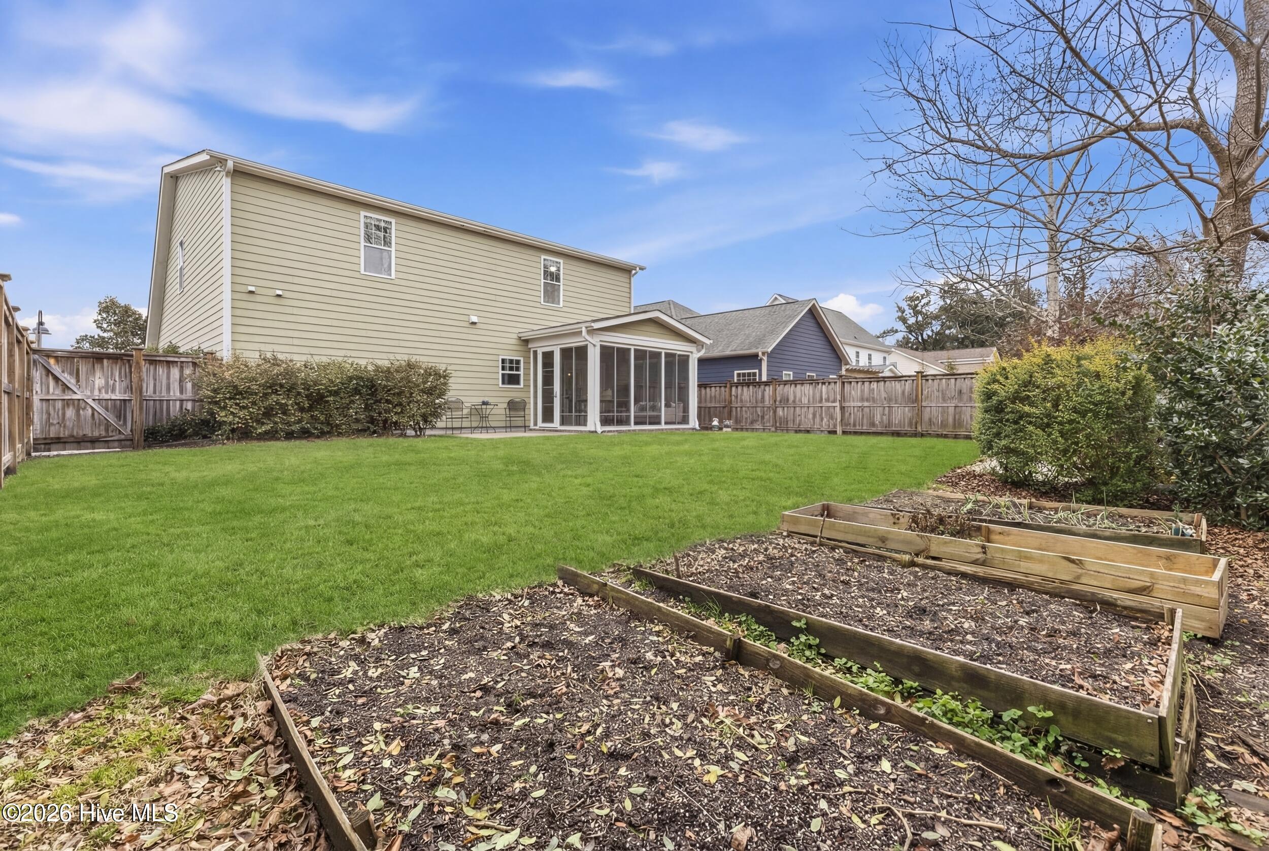 346 Hanover Lakes Drive