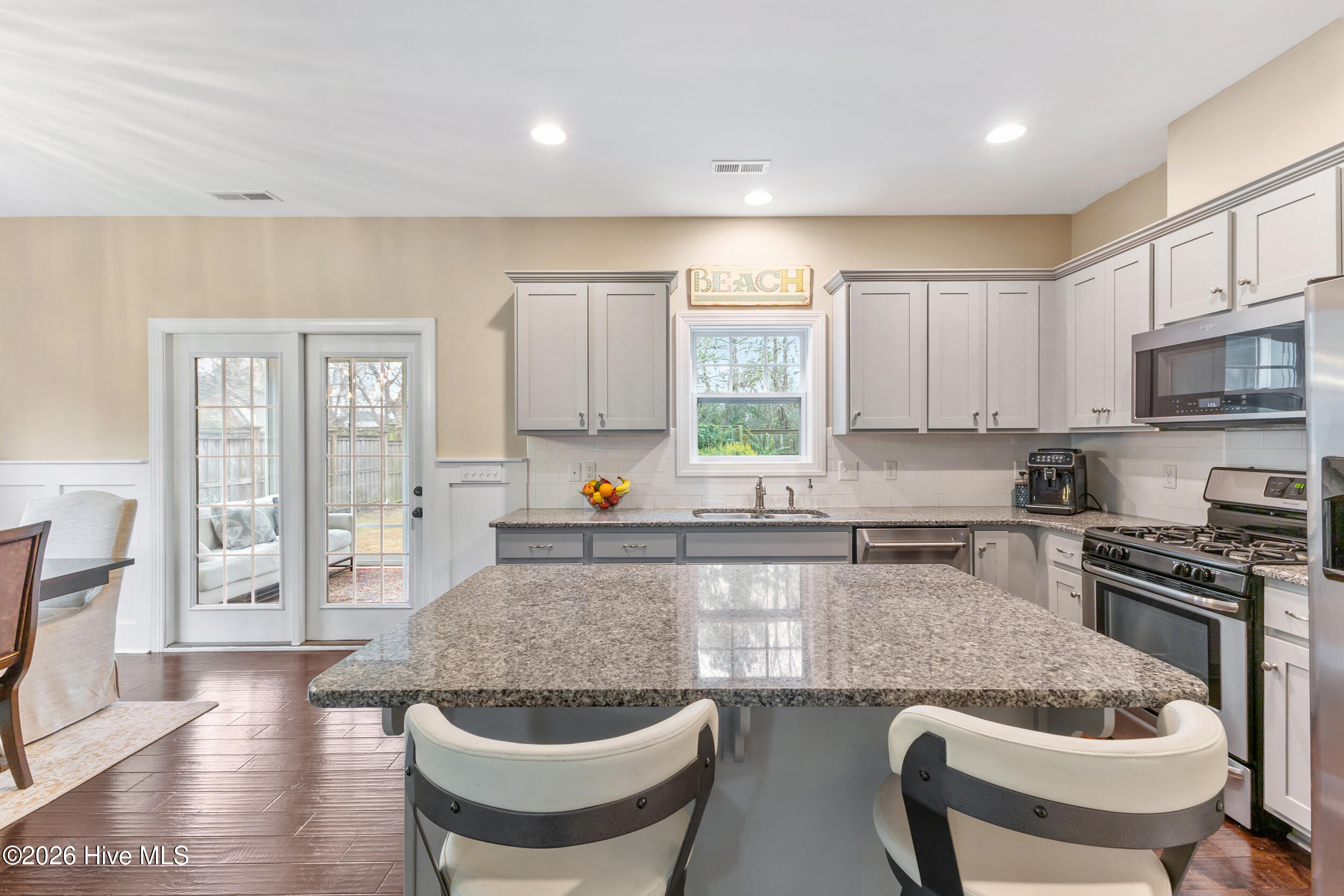 346 Hanover Lakes Drive