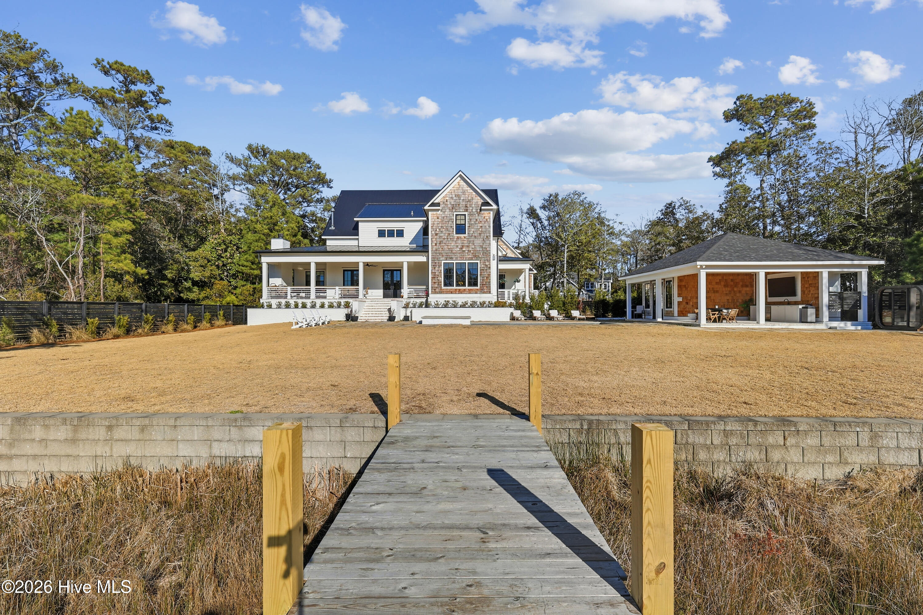 806 Johns Orchard Lane