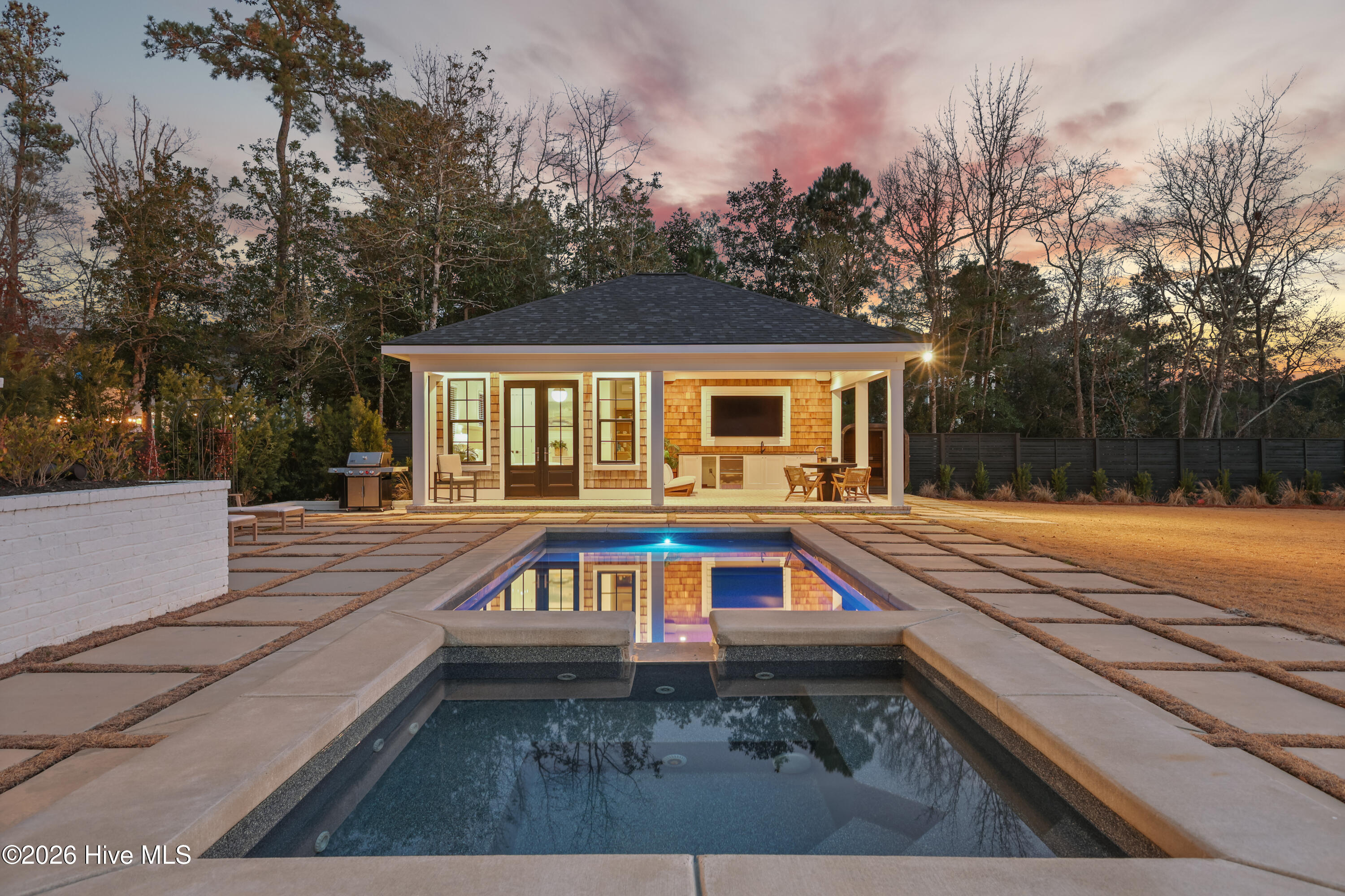 806 Johns Orchard Lane