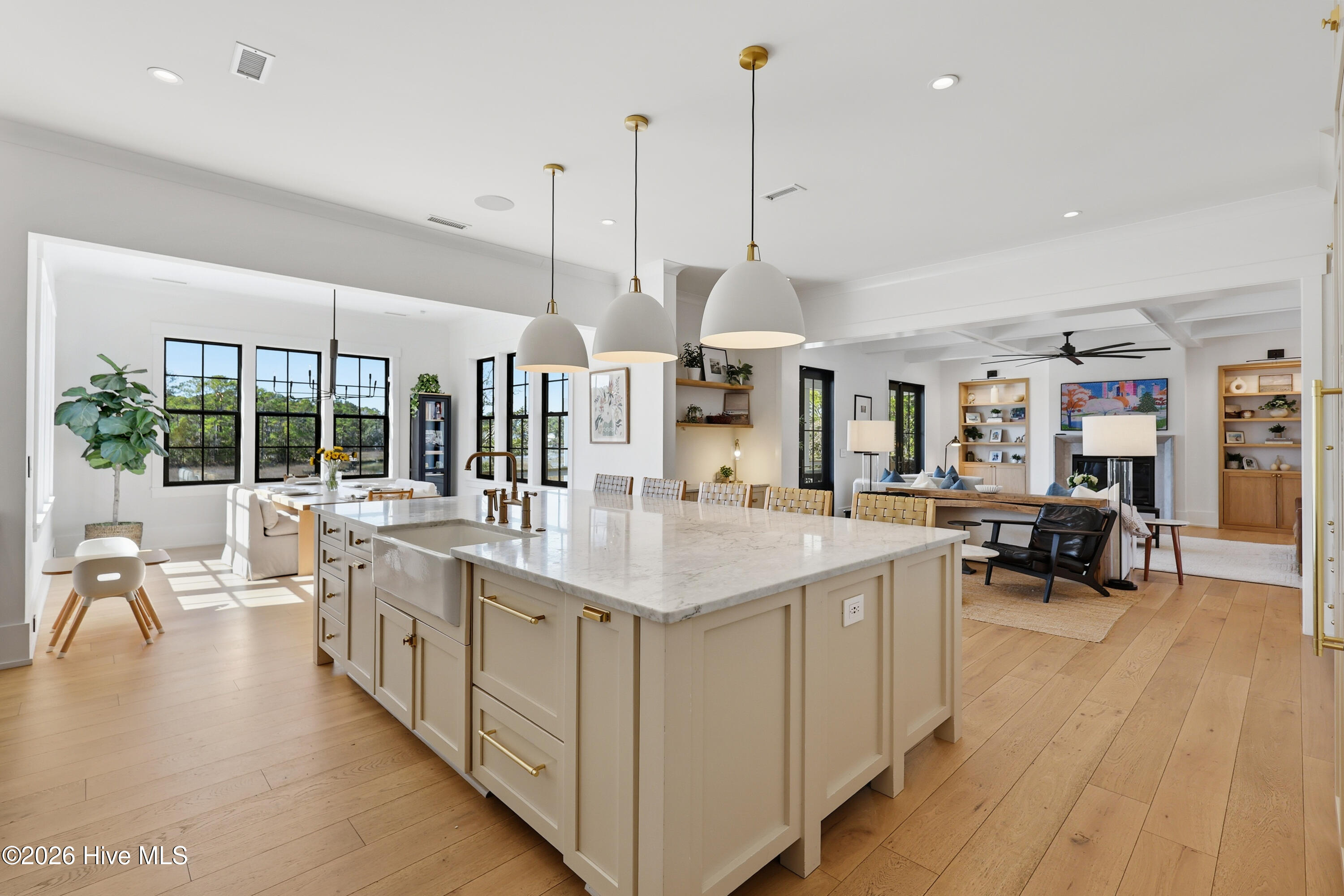 806 Johns Orchard Lane