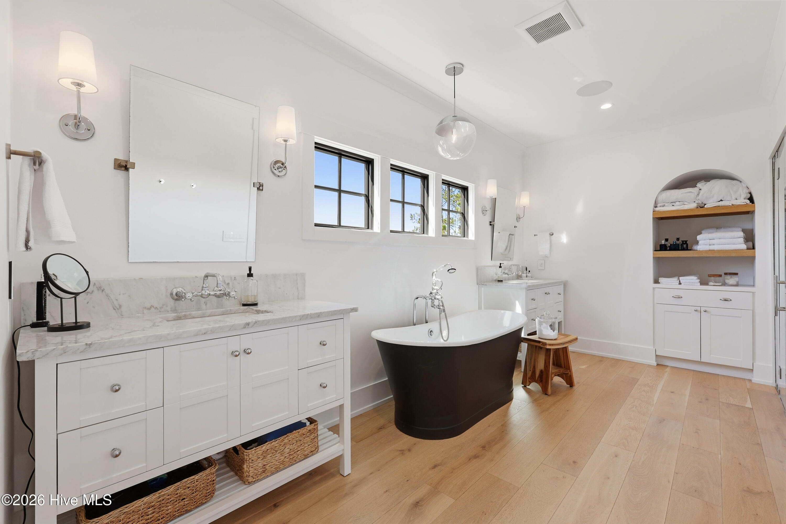 806 Johns Orchard Lane