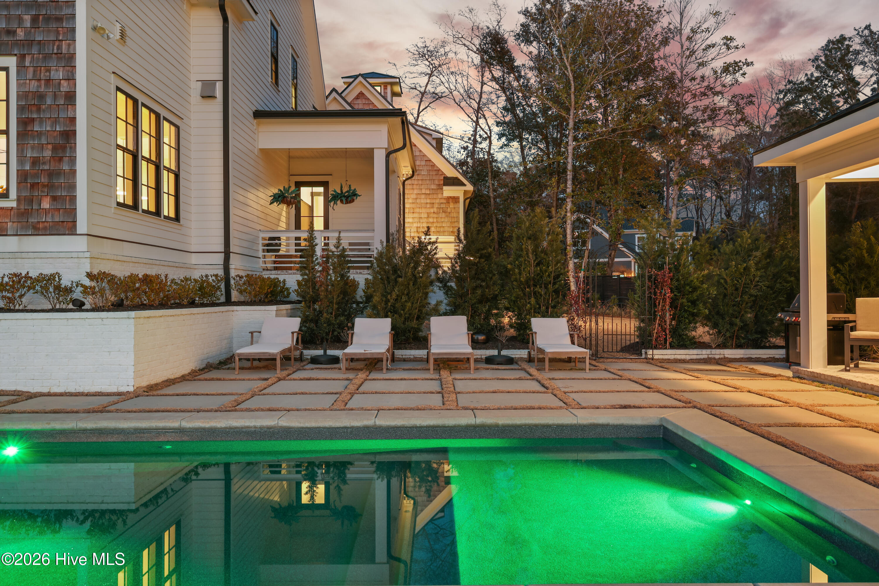 806 Johns Orchard Lane