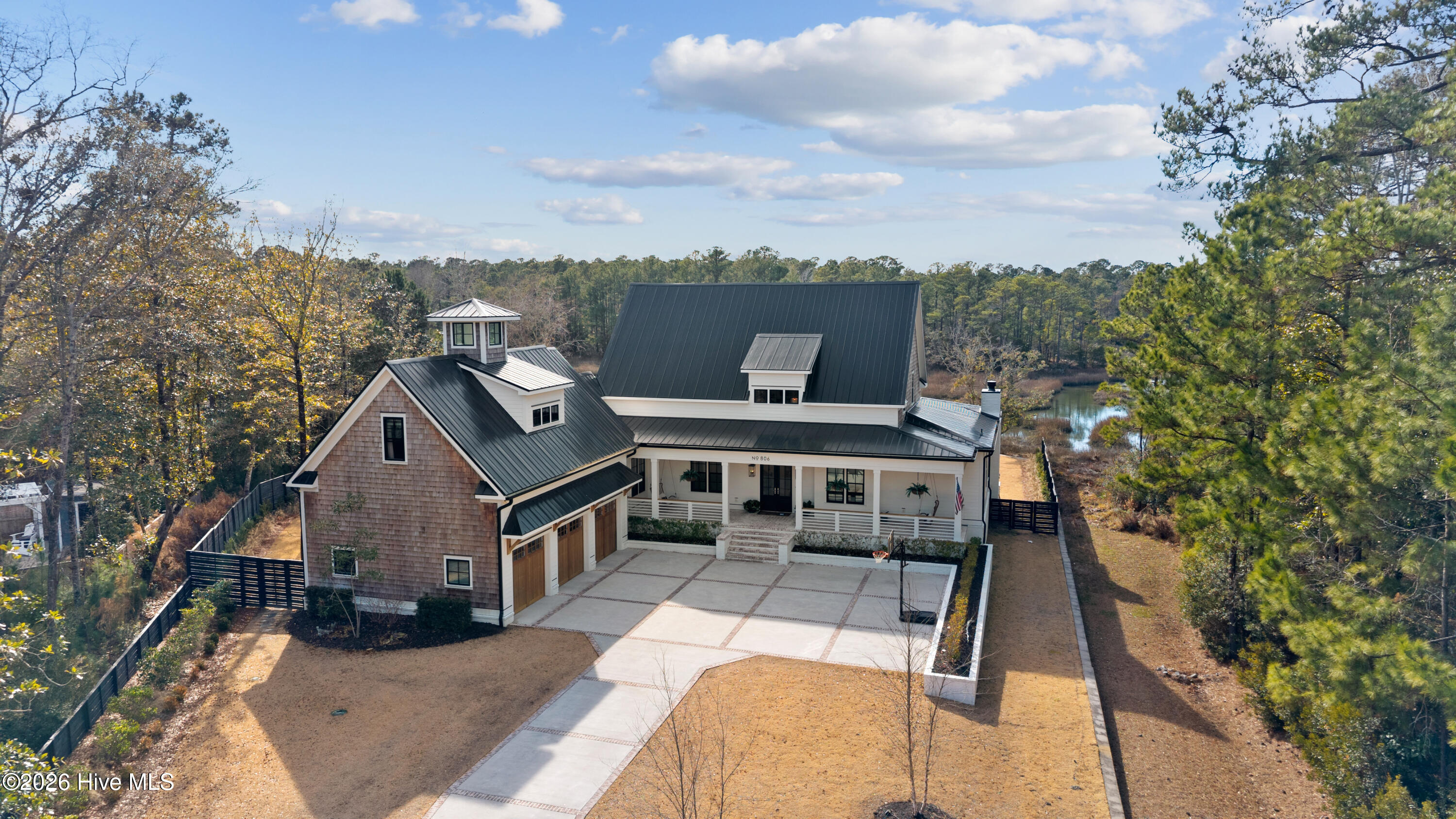 806 Johns Orchard Lane