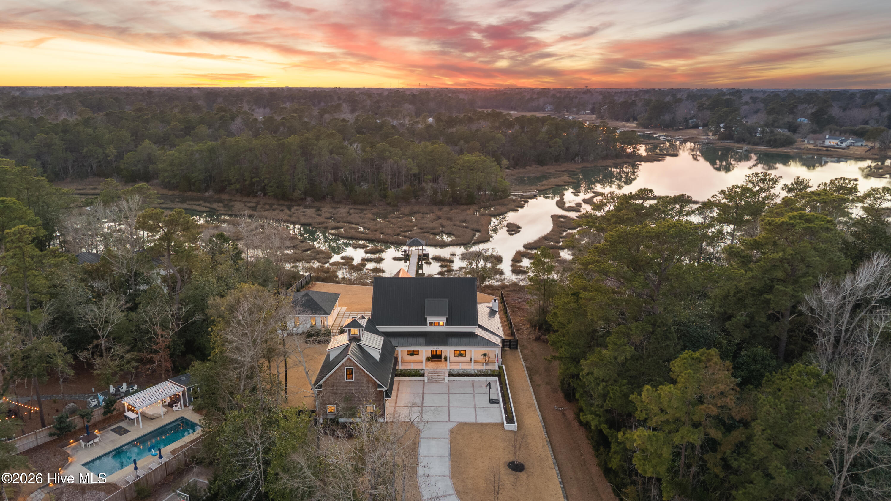 806 Johns Orchard Lane