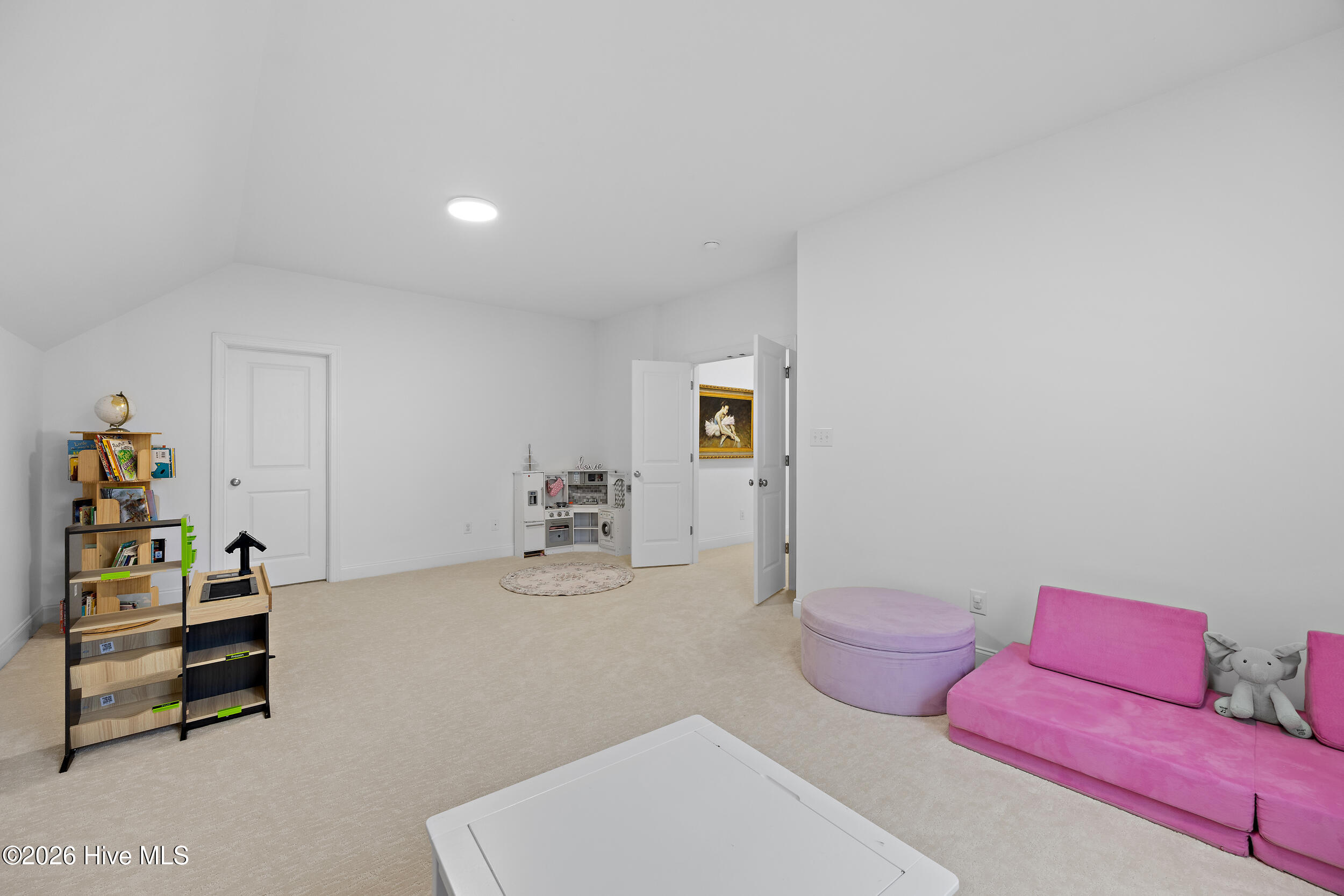 505 W Craftsman Way