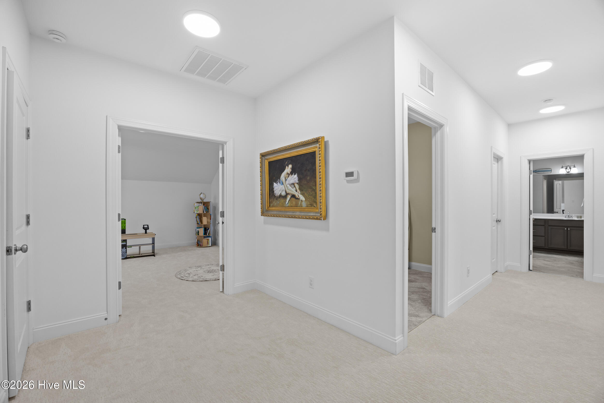 505 W Craftsman Way