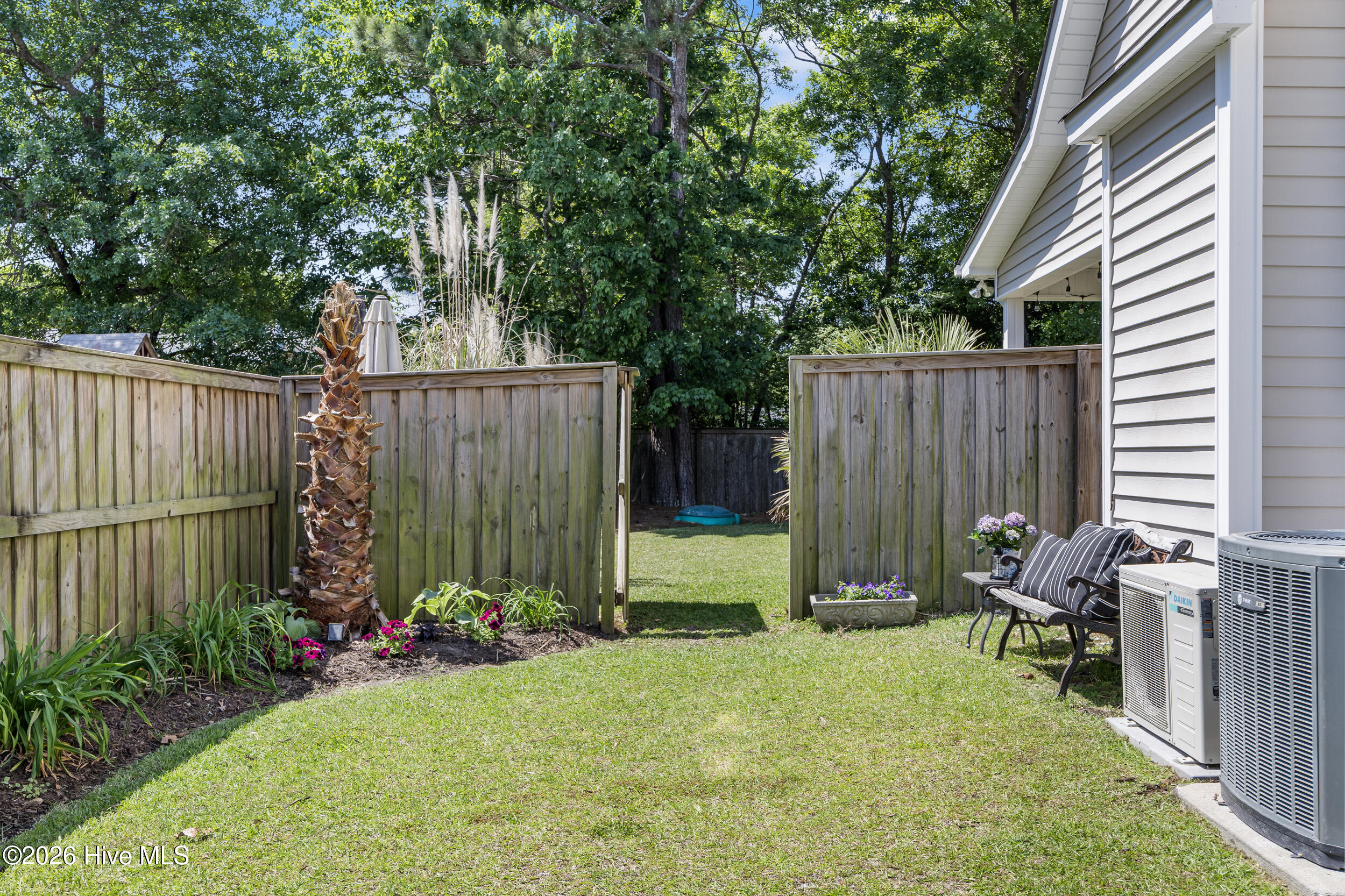 505 W Craftsman Way