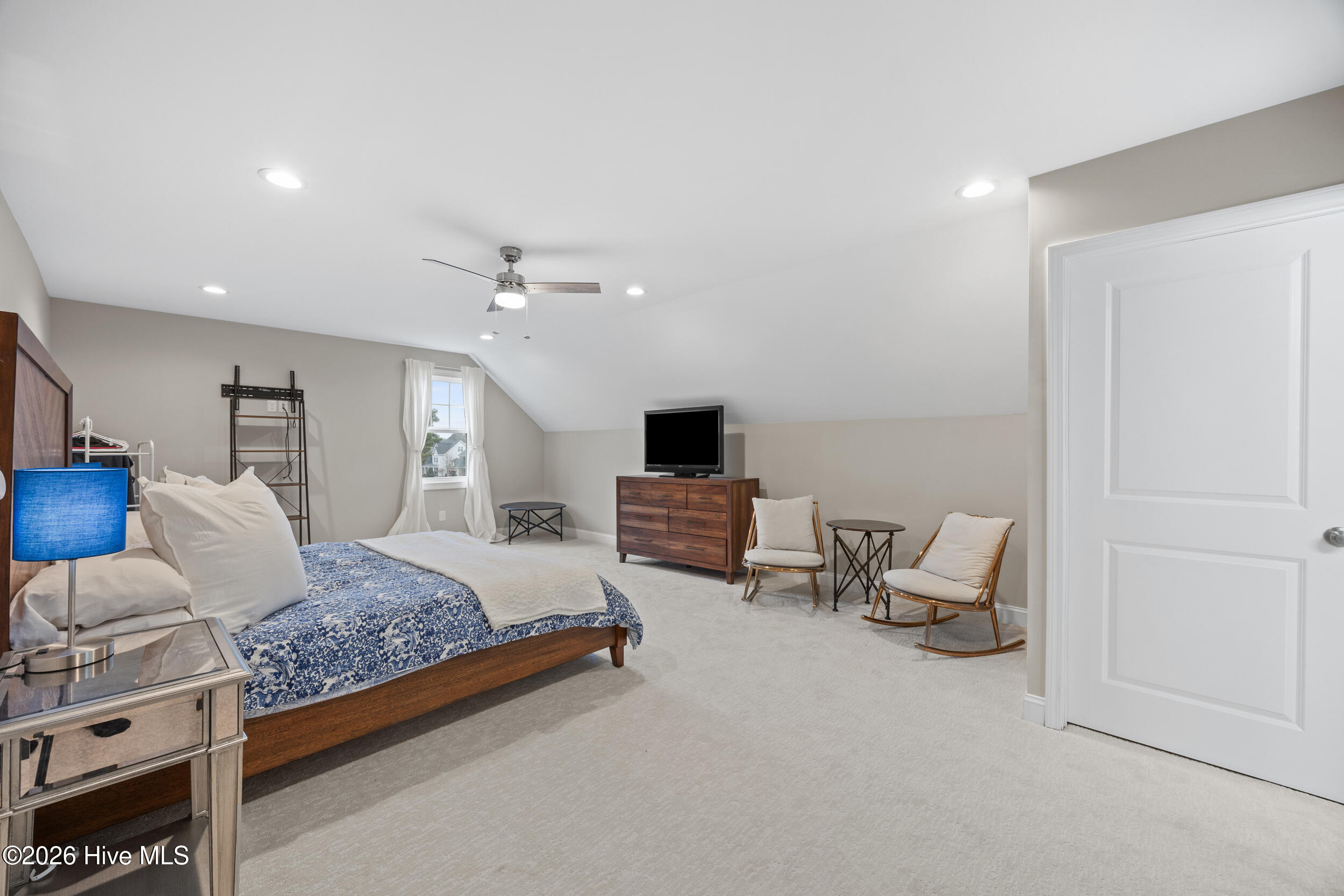 505 W Craftsman Way