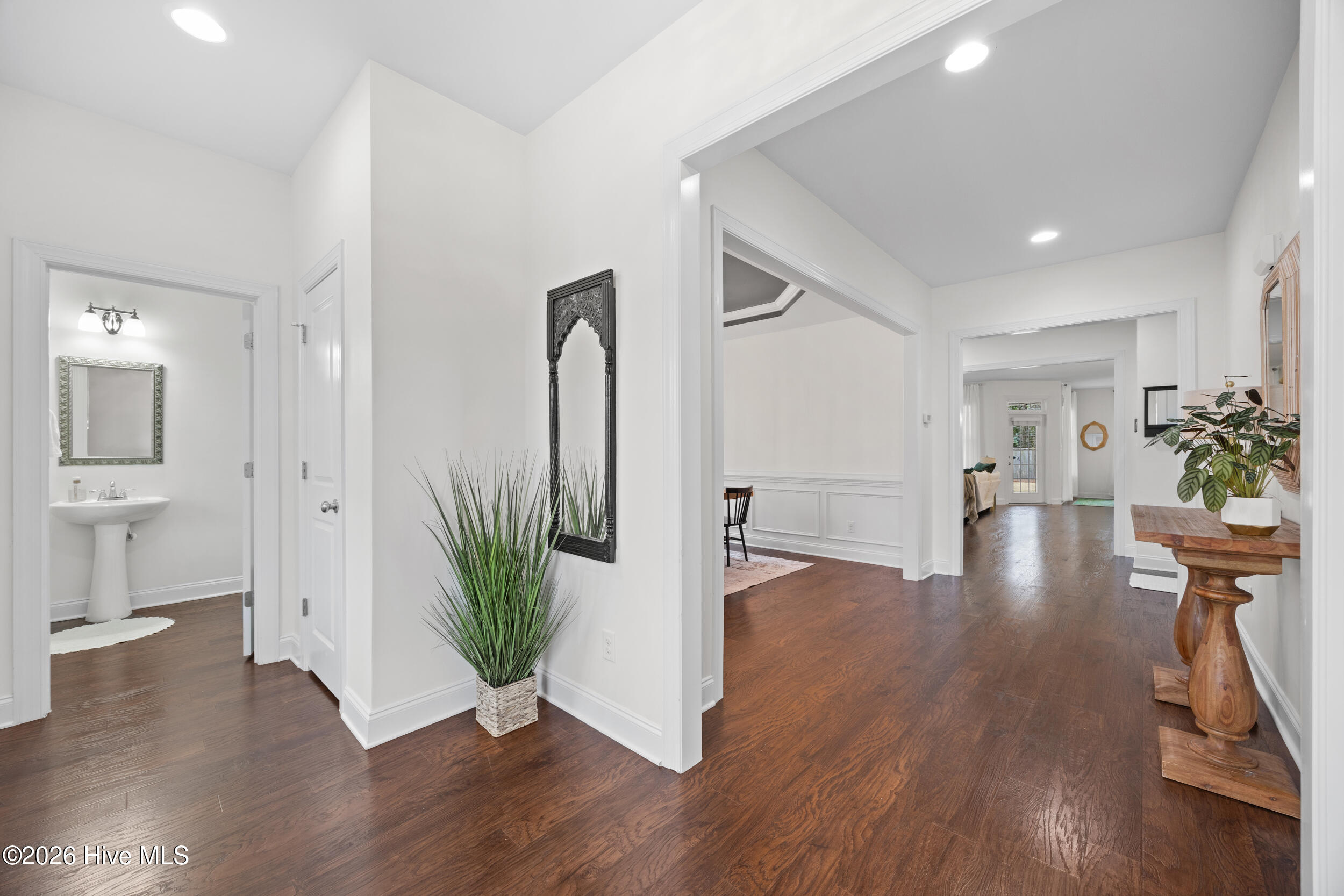 505 W Craftsman Way