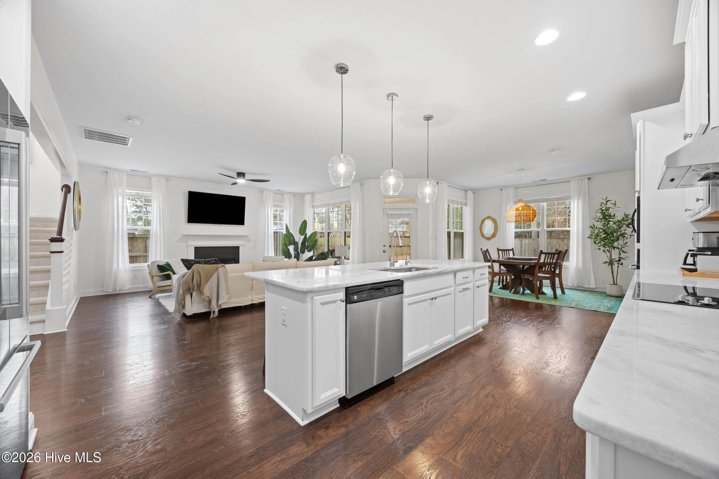 505 W Craftsman Way