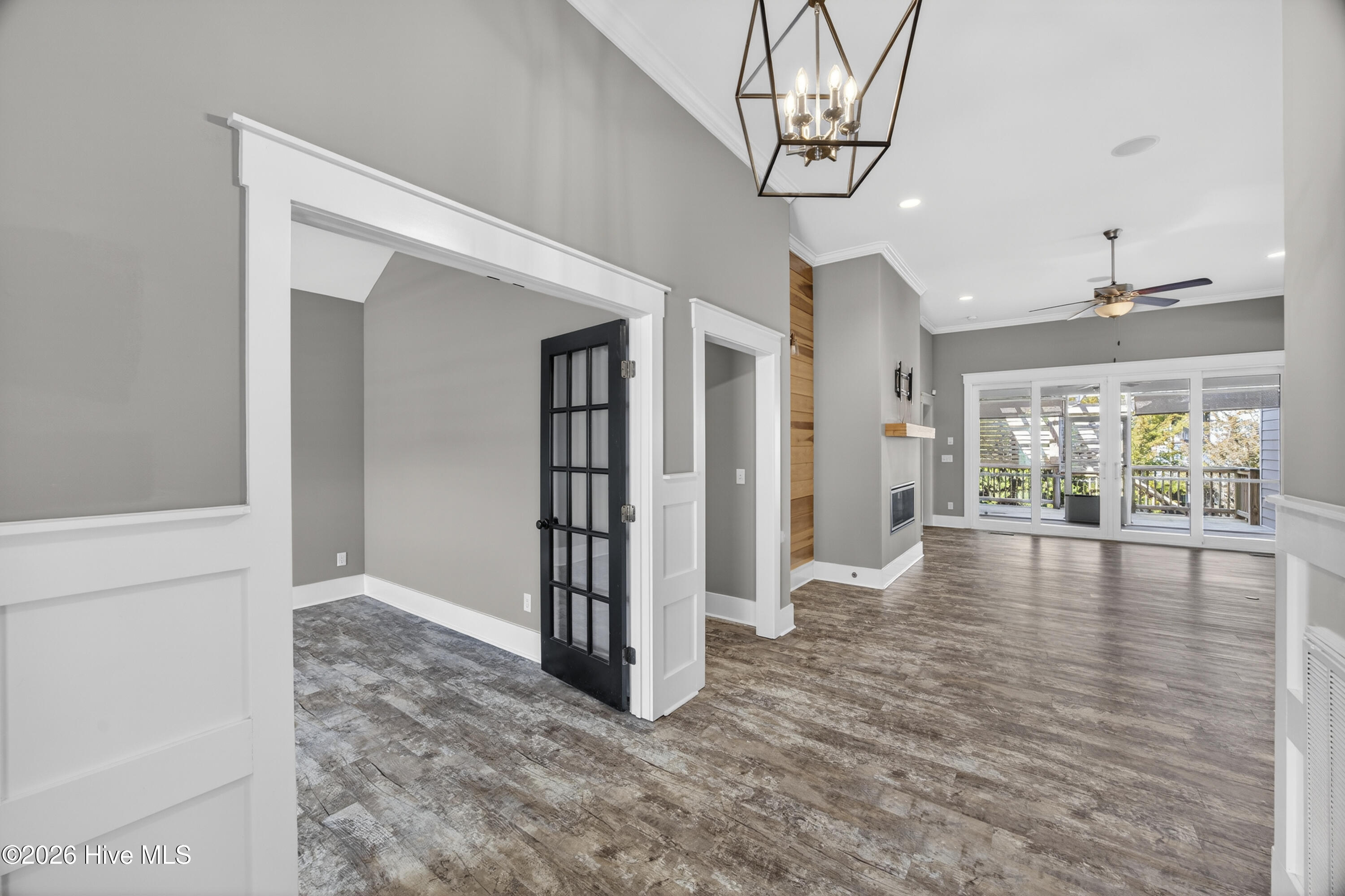 105 Helmsman Drive