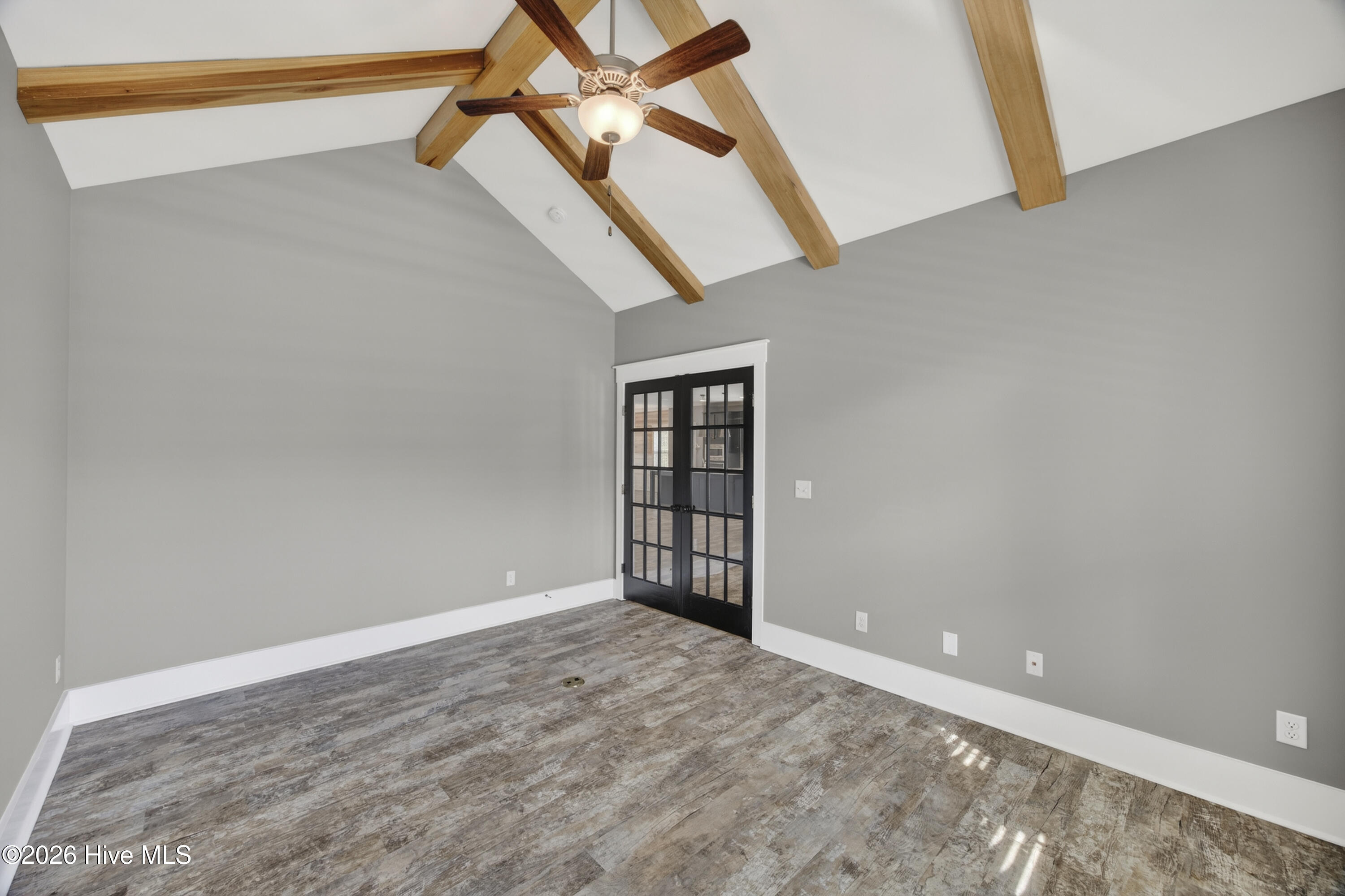 105 Helmsman Drive