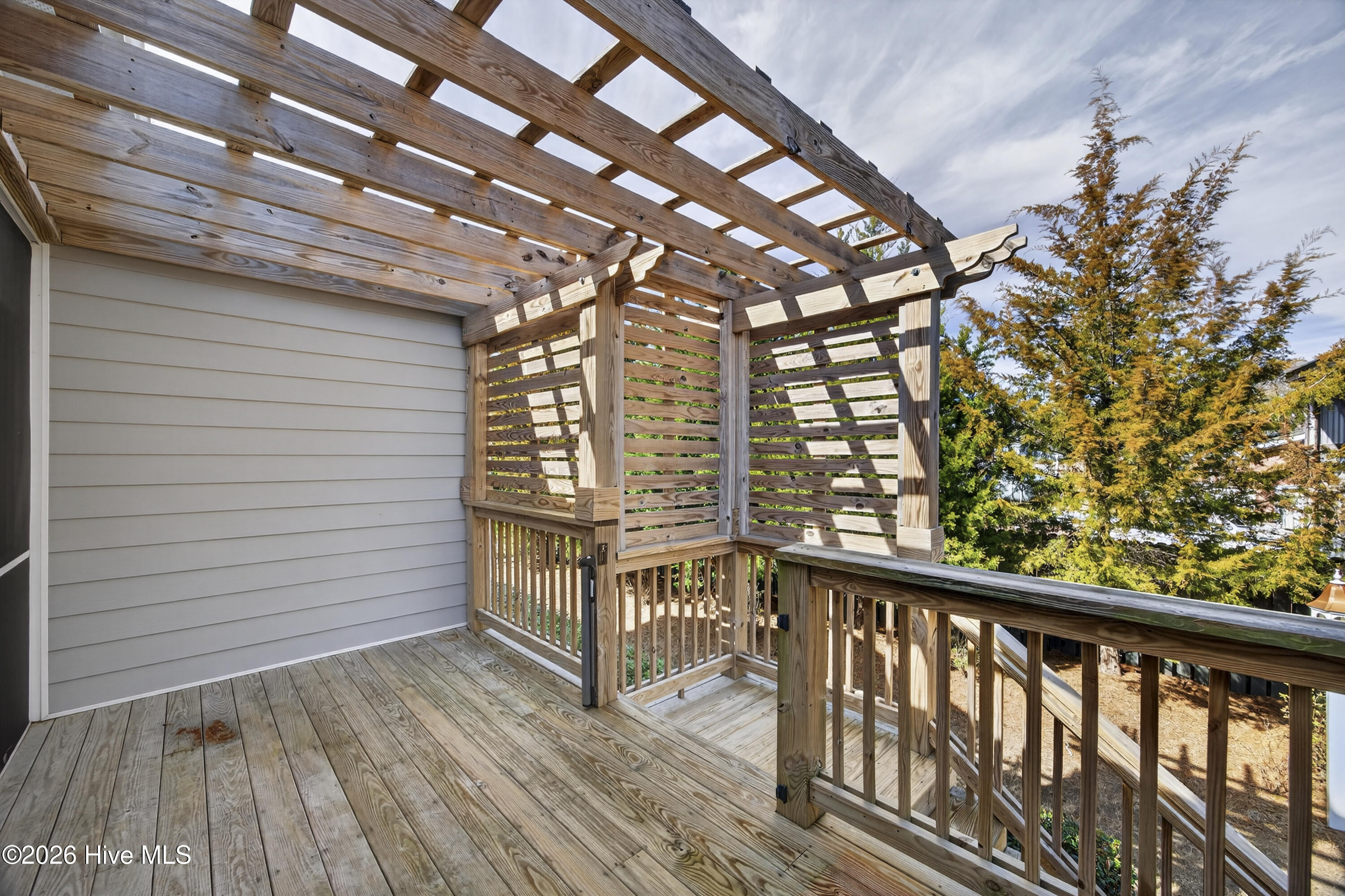 105 Helmsman Drive