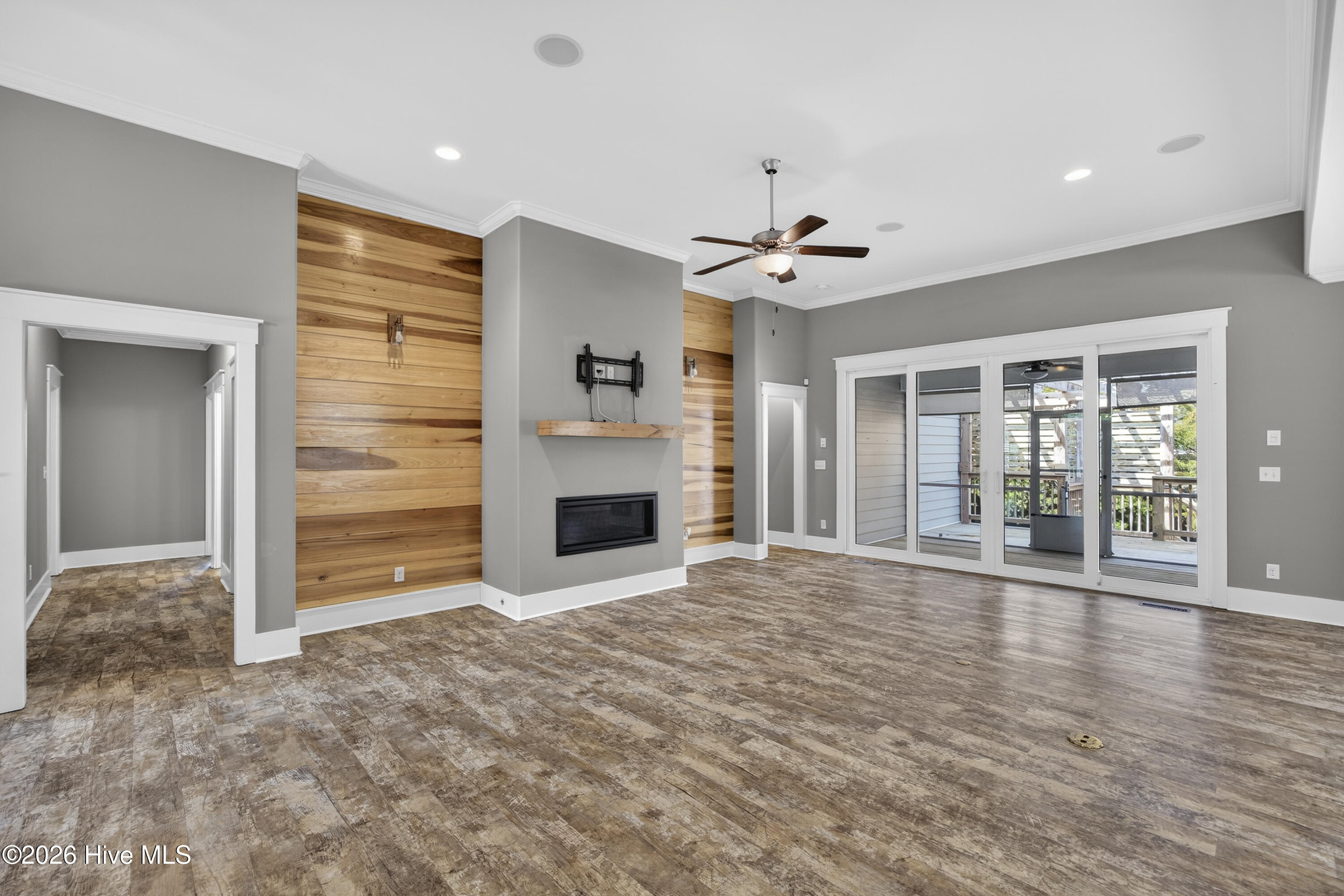105 Helmsman Drive