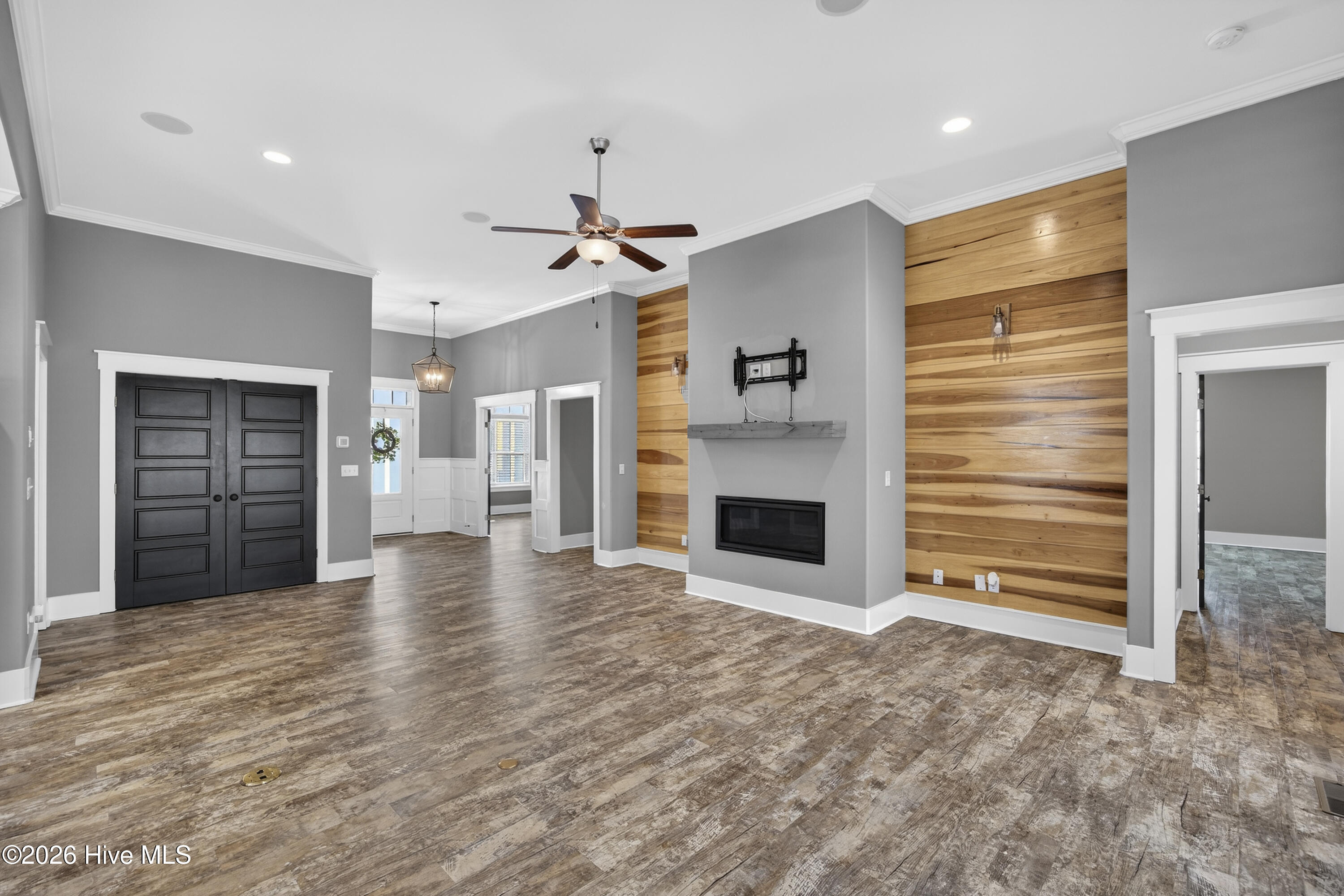 105 Helmsman Drive