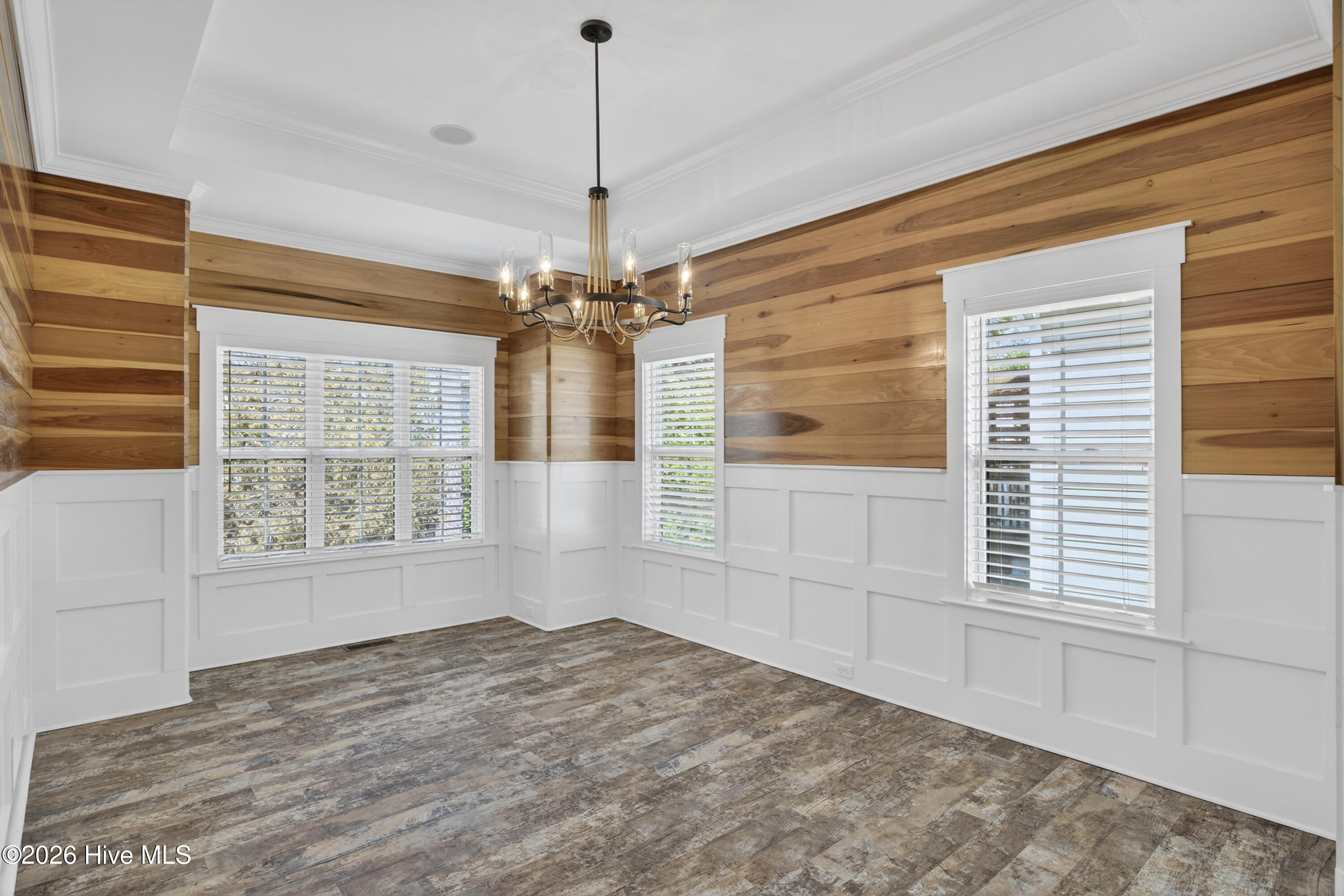 105 Helmsman Drive