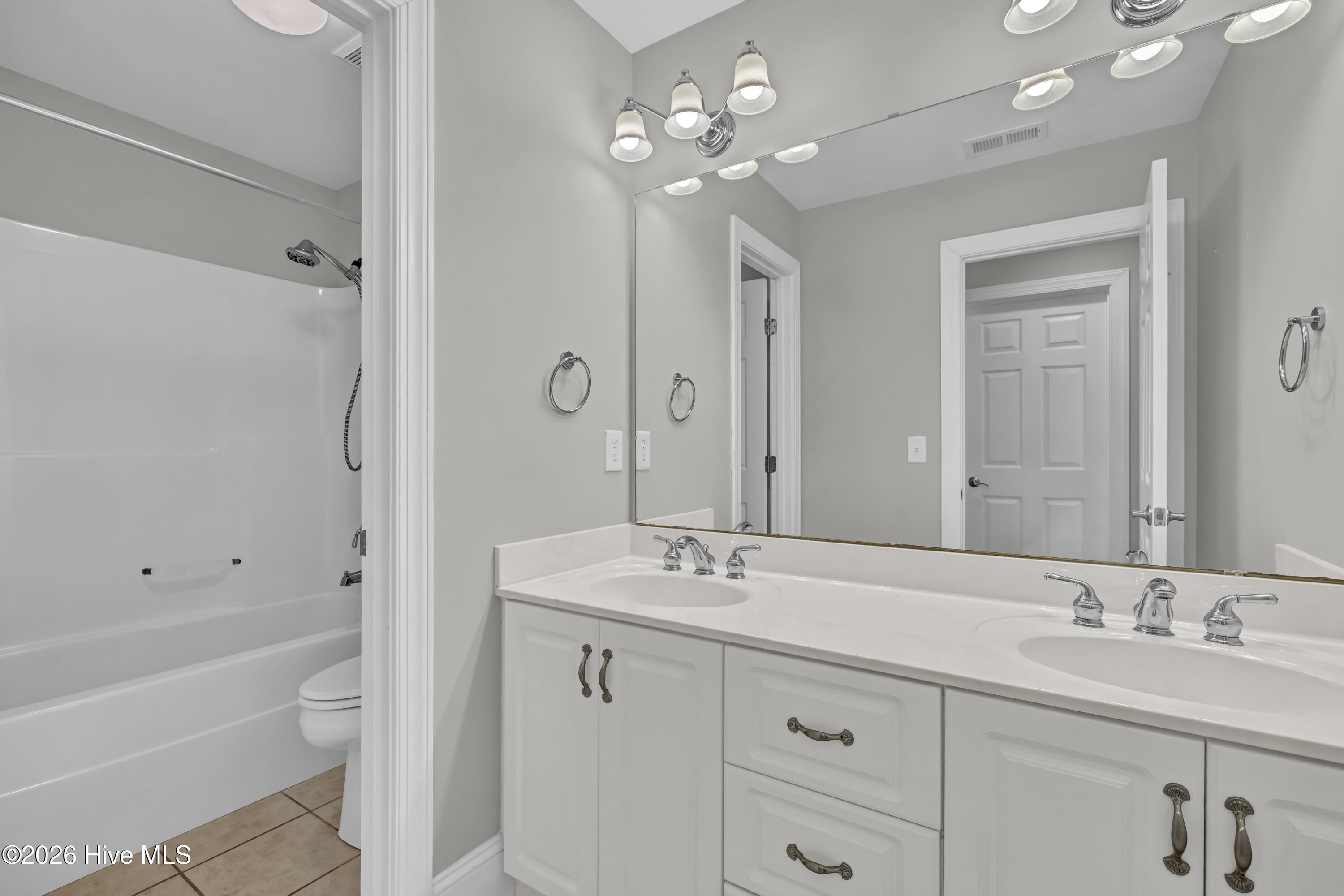 7900 Greythorne Court