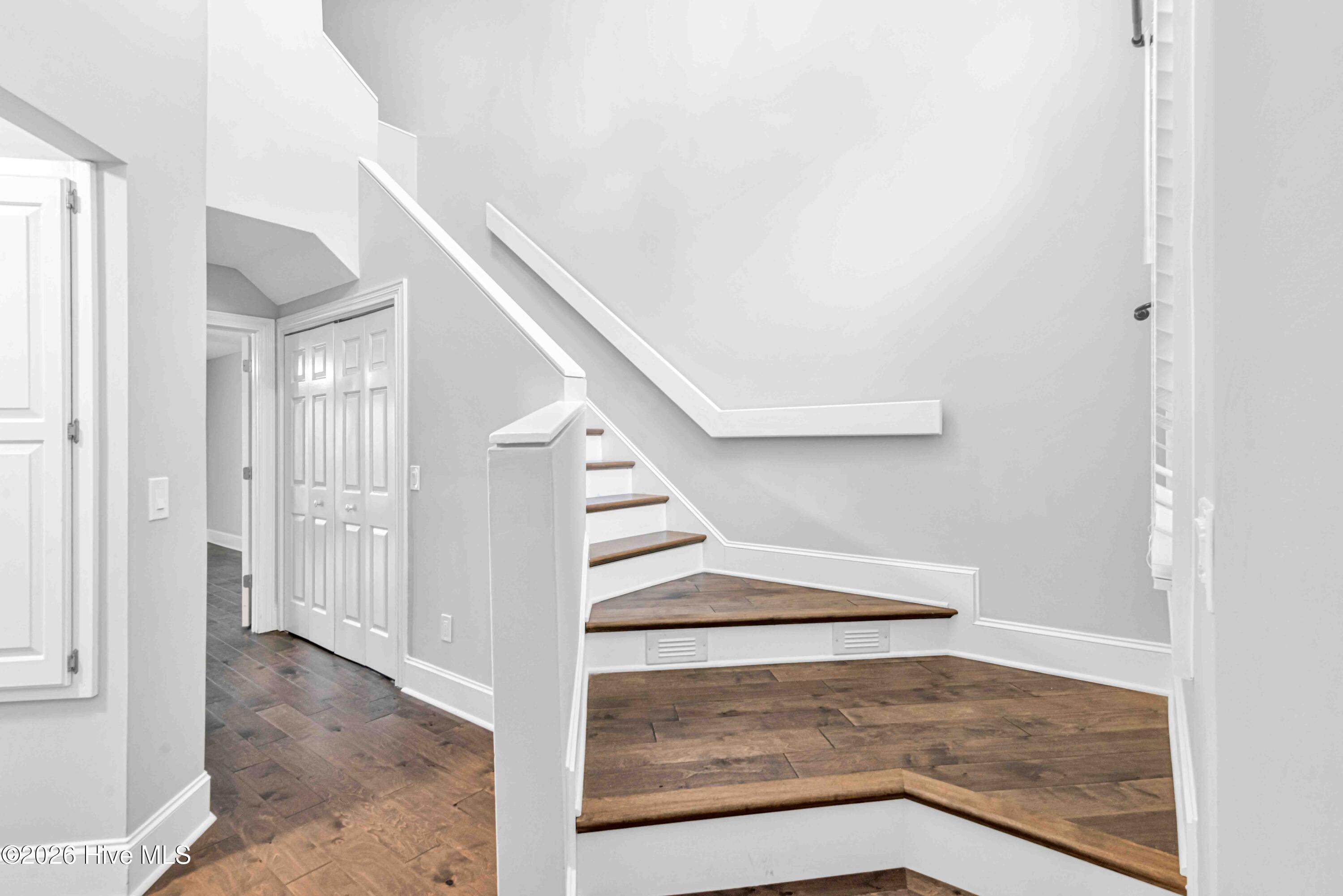 5304 Villa Court