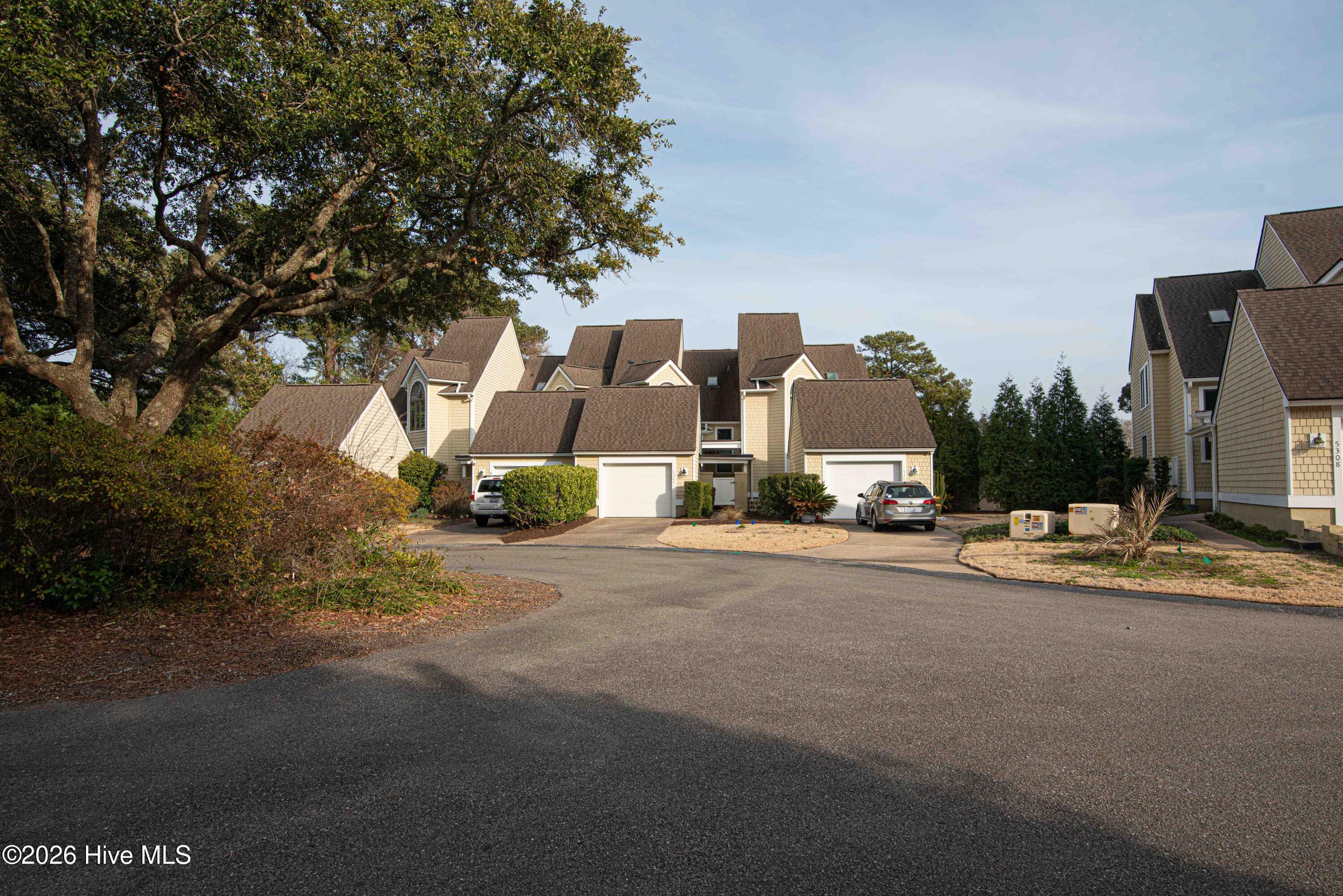 5304 Villa Court
