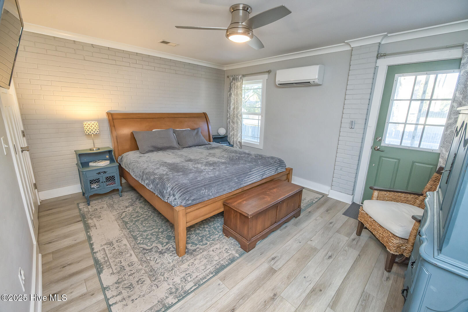 2401 Westminister Way