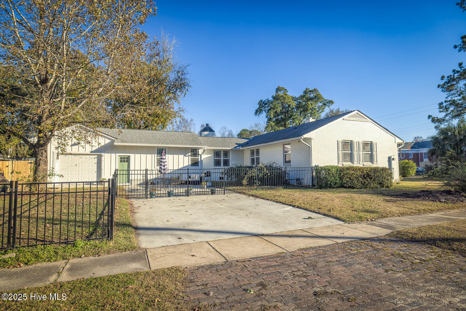 2401 Westminister Way