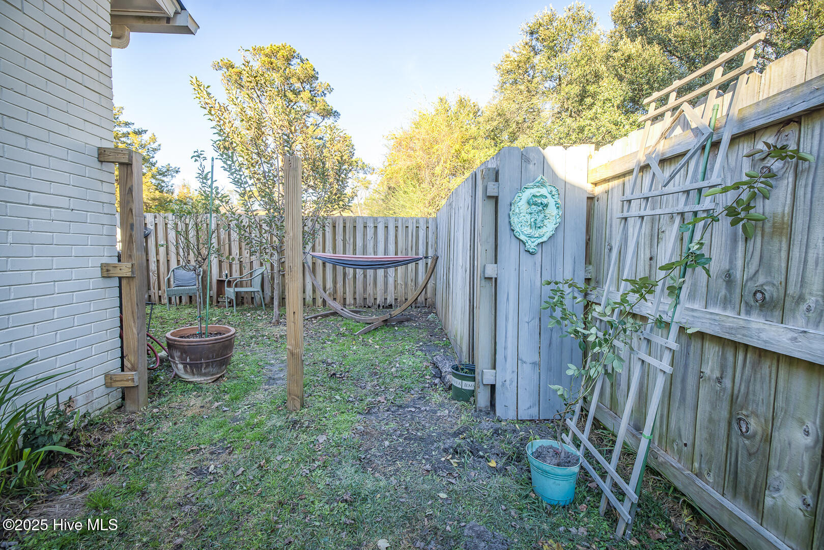 2401 Westminister Way