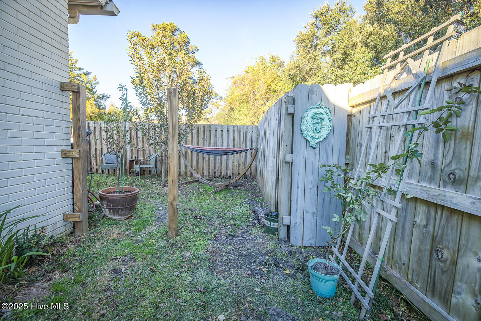 2401 Westminister Way