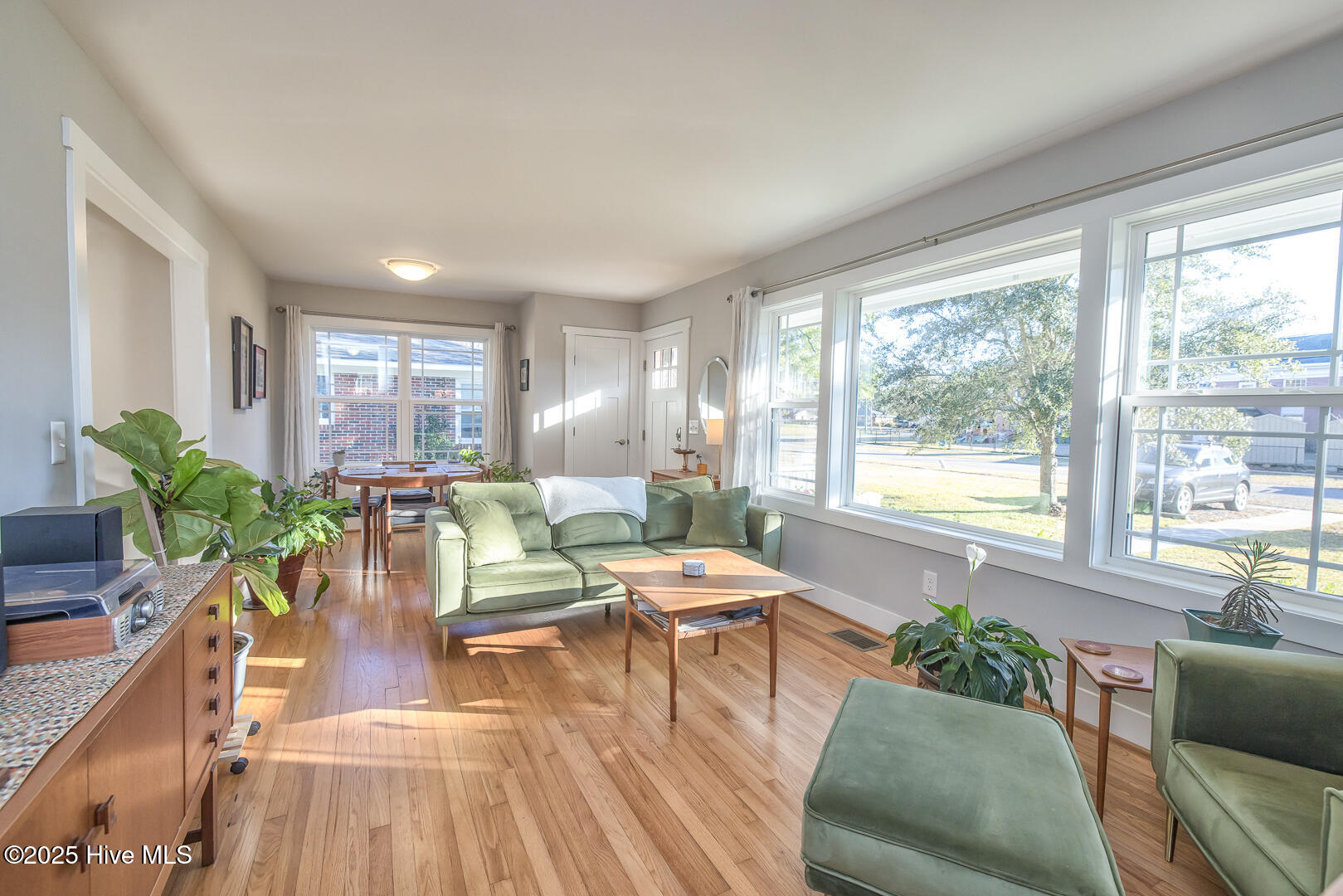 2401 Westminister Way