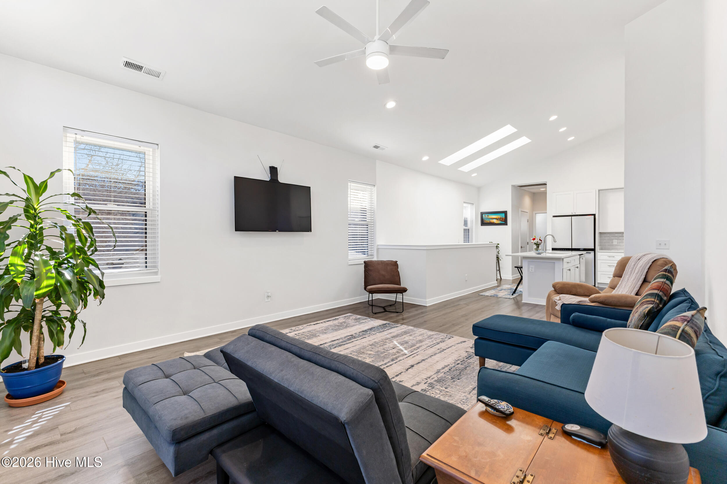 617 Sumter Avenue Unit 1