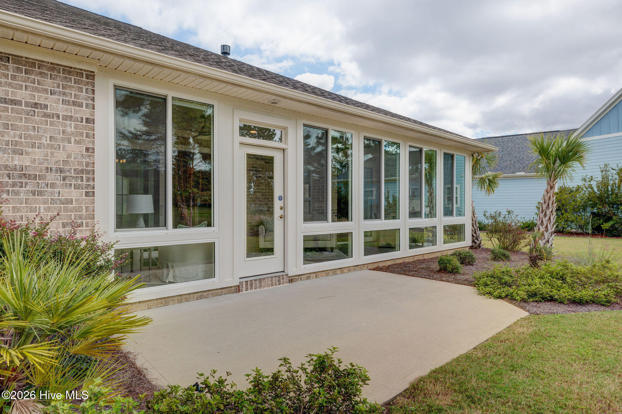 8711 Compass Pointe West Wynd NE