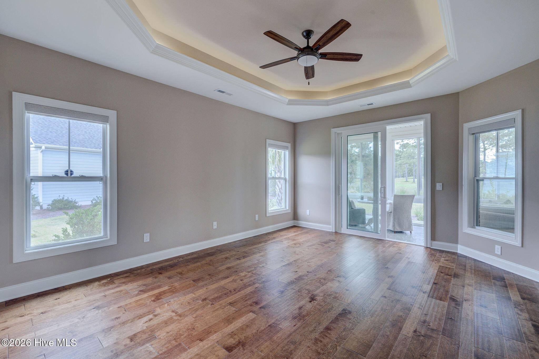 8711 Compass Pointe West Wynd NE